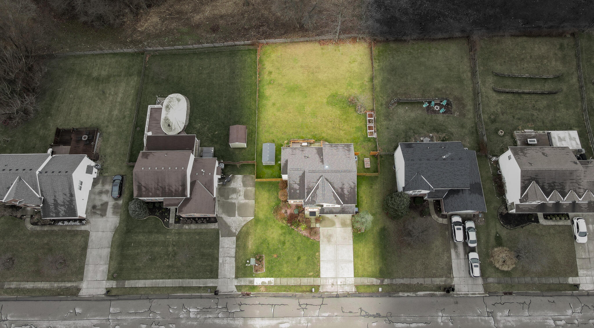 2187 Bluegrama Drive