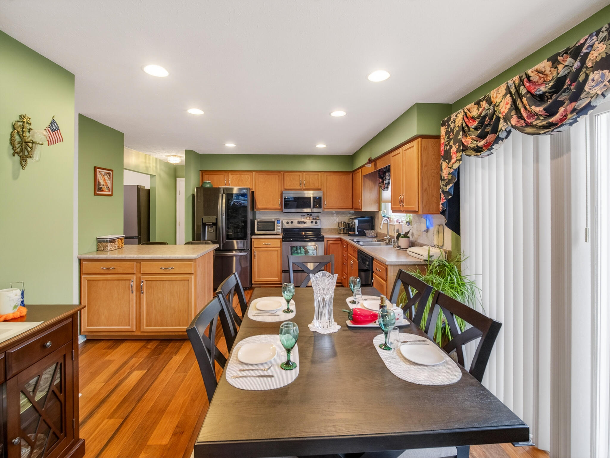 2187 Bluegrama Drive