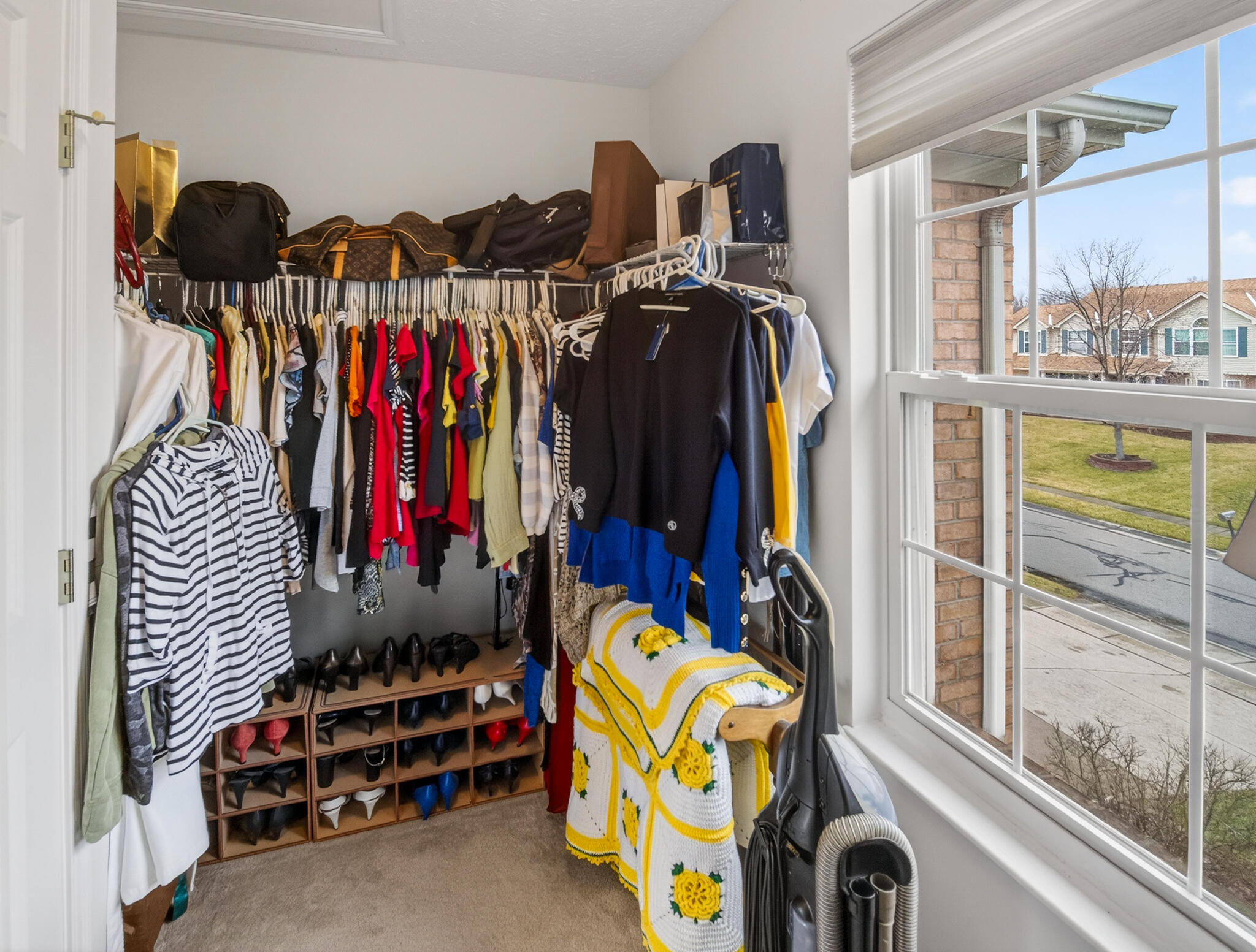 2187 Bluegrama Drive