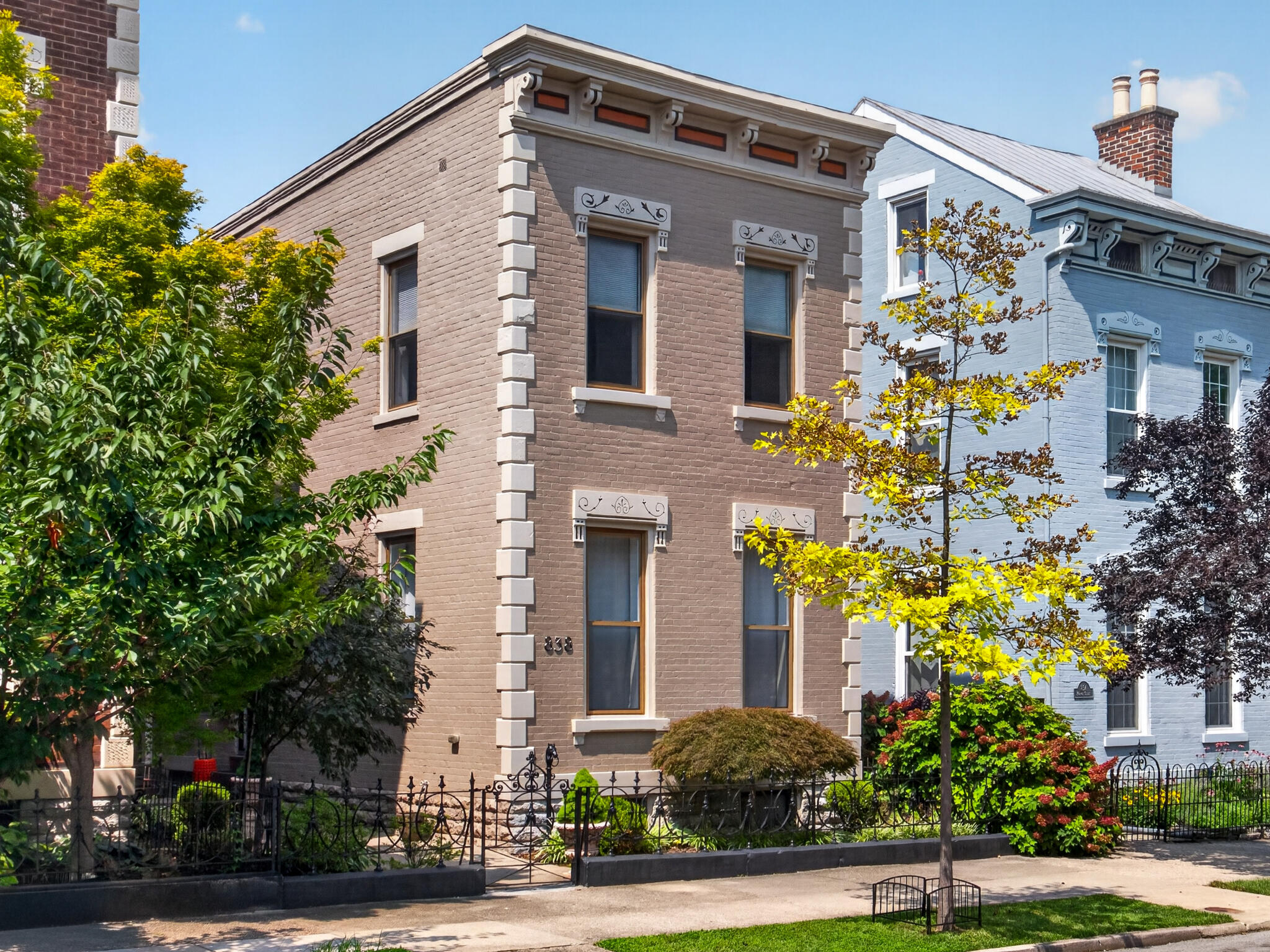 838 Monroe Street