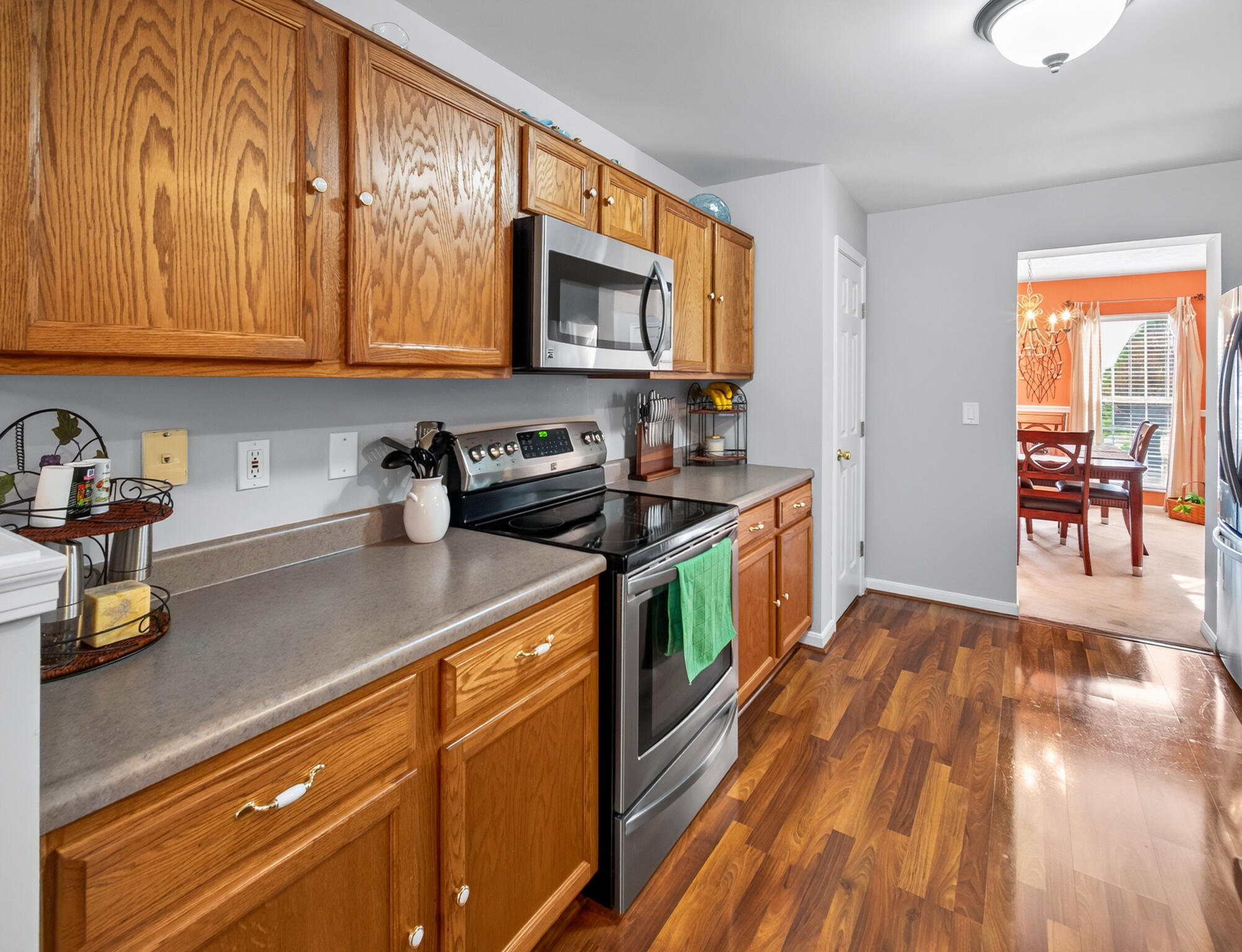 6243 Castle Oak Drive