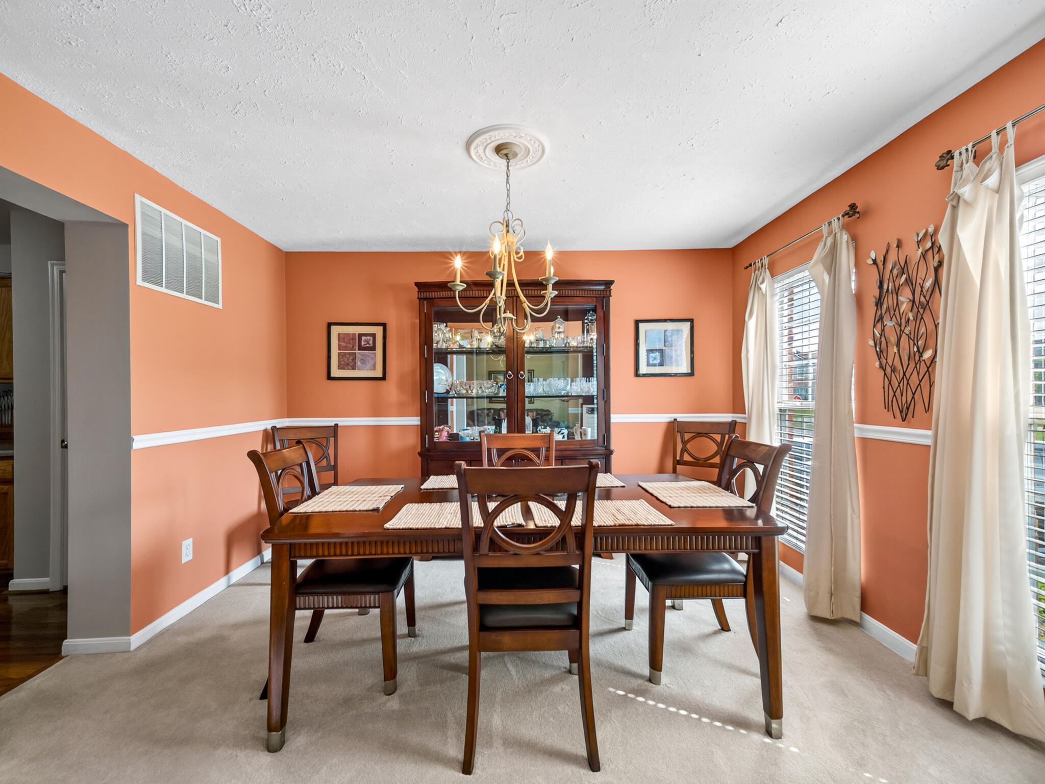 6243 Castle Oak Drive