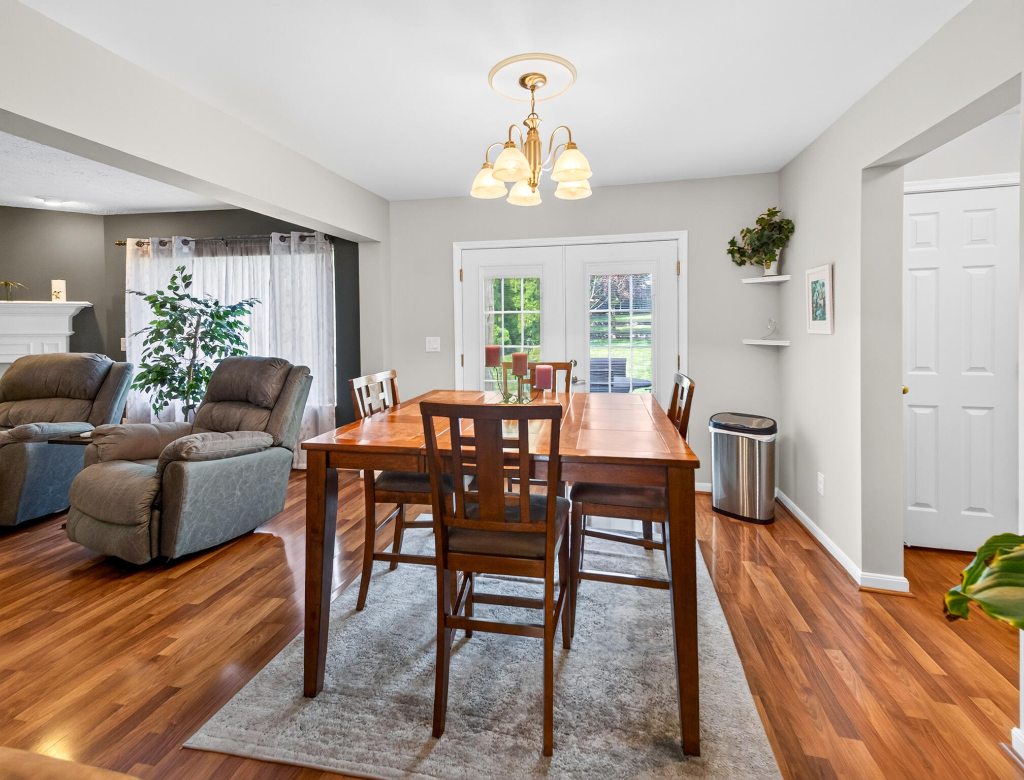 6243 Castle Oak Drive