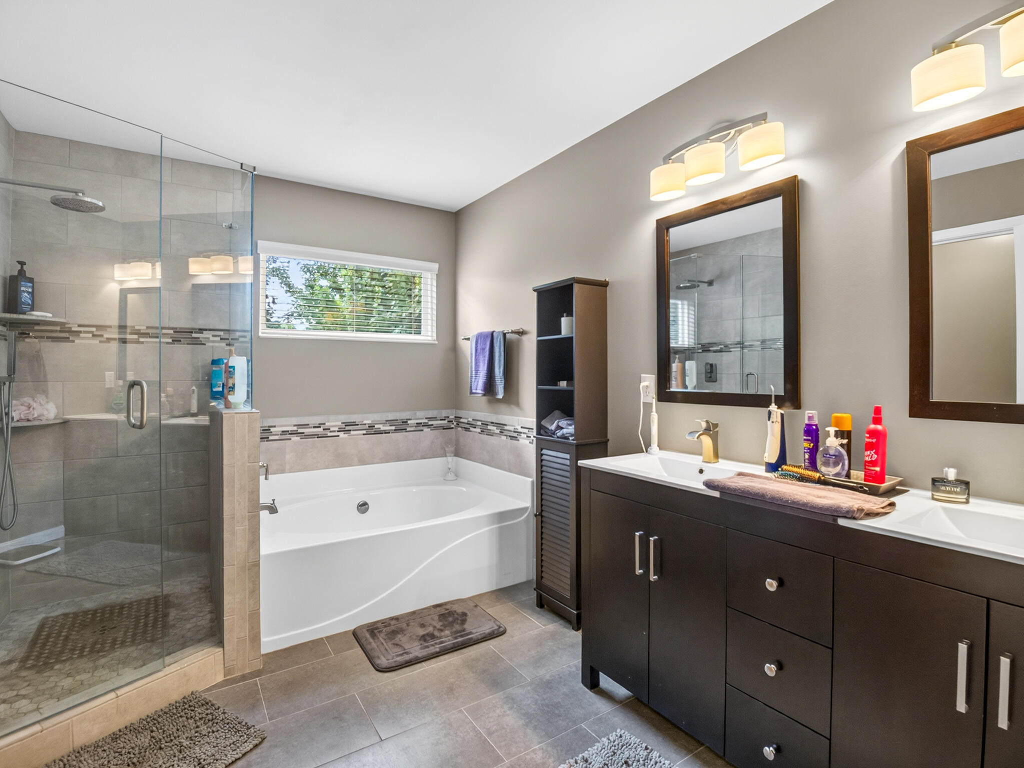 6243 Castle Oak Drive