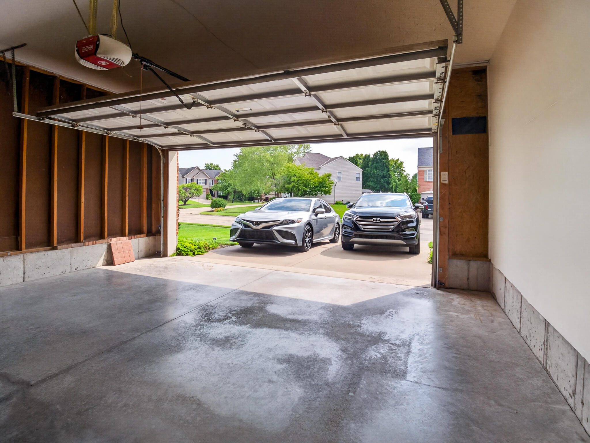 6243 Castle Oak Drive