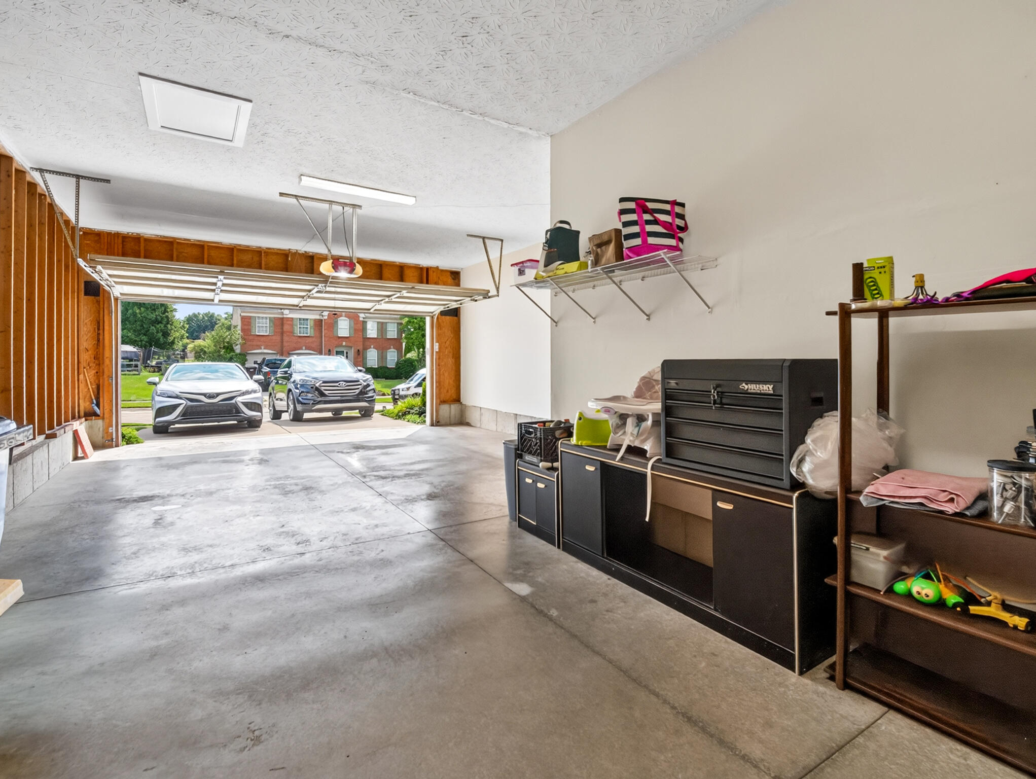 6243 Castle Oak Drive