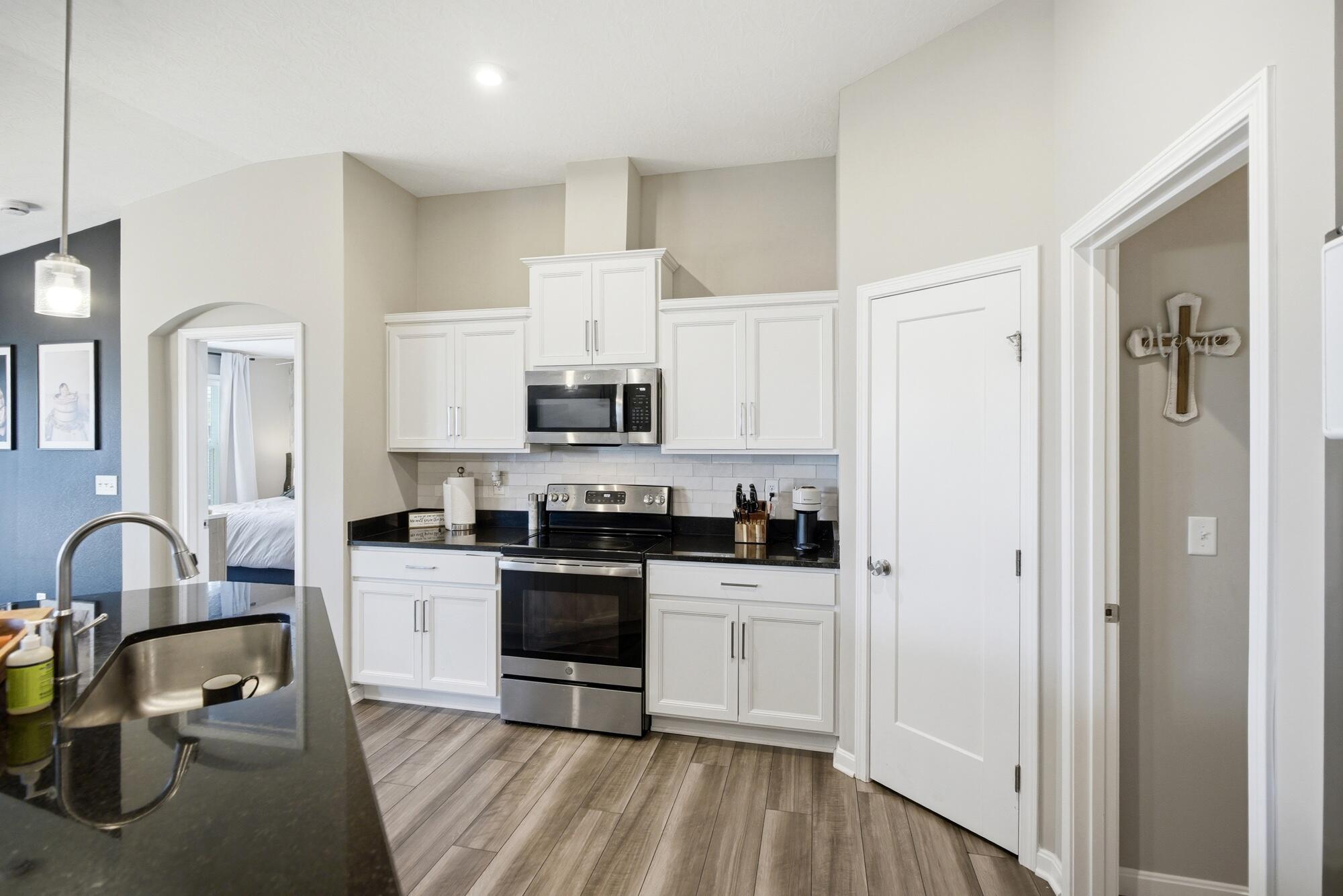 710 Crescent Landing
