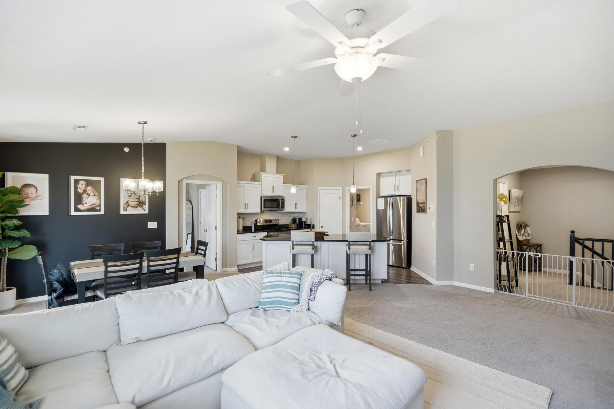 710 Crescent Landing