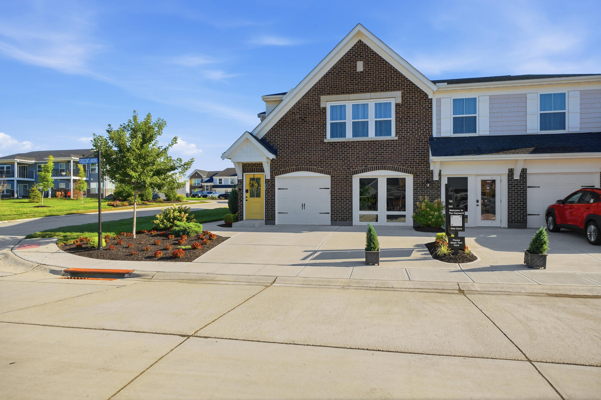 710 Crescent Landing