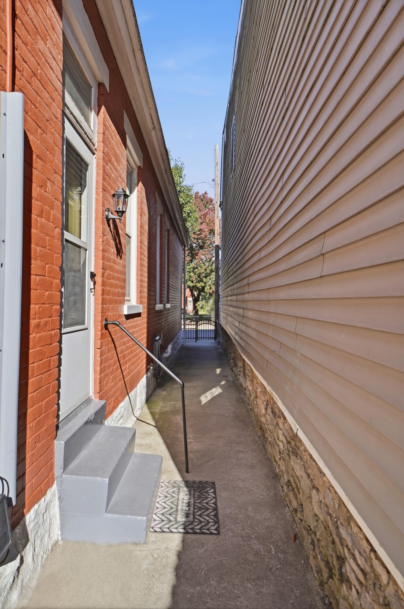 424 Hodge Street