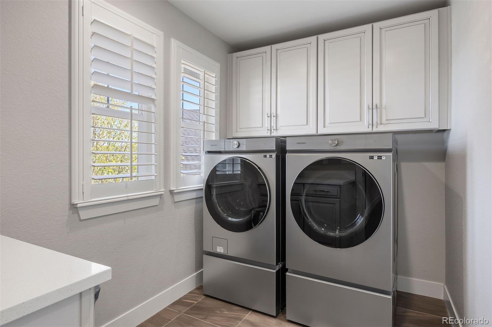 6586 Club Villa Road