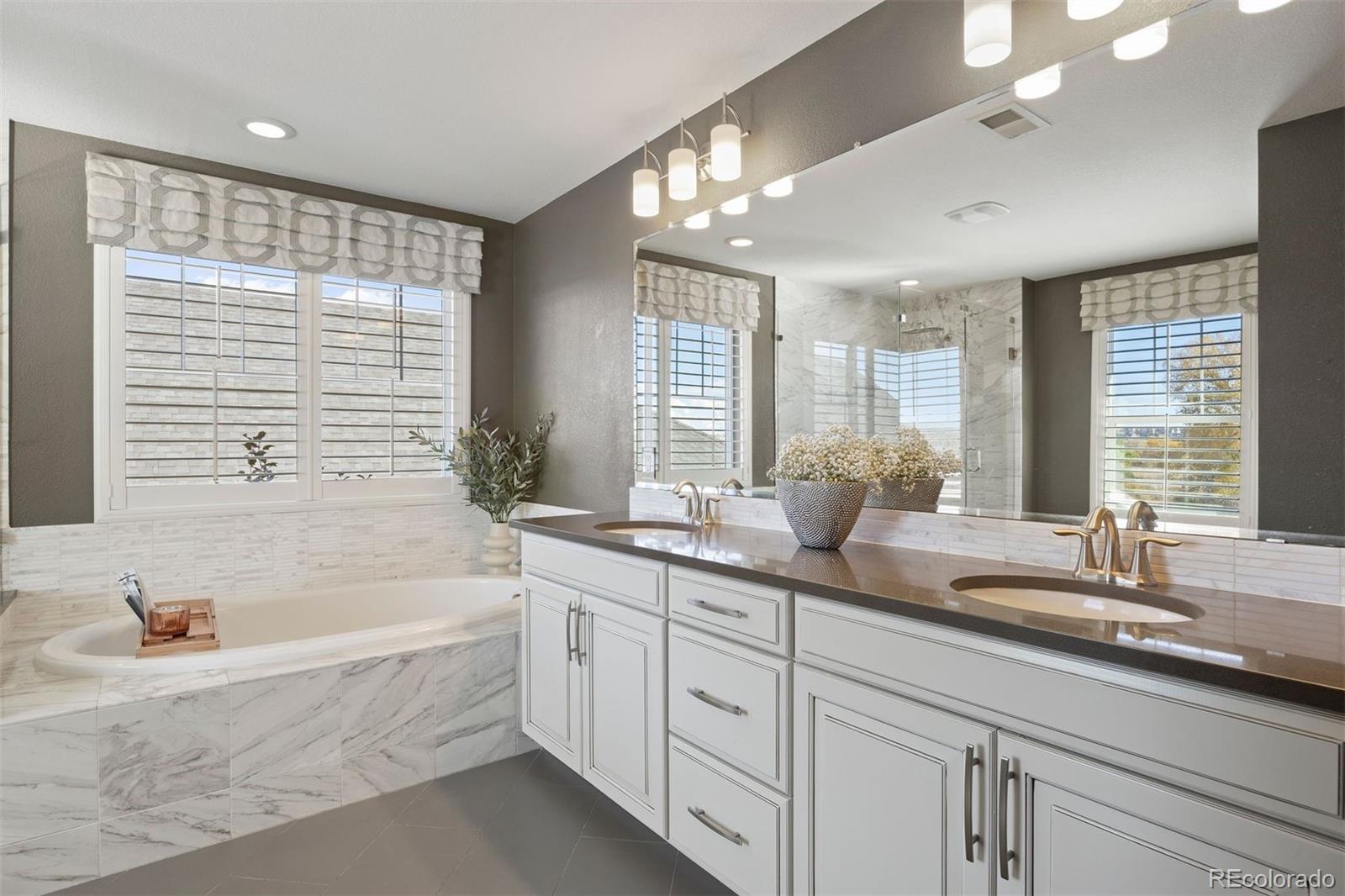 6586 Club Villa Road