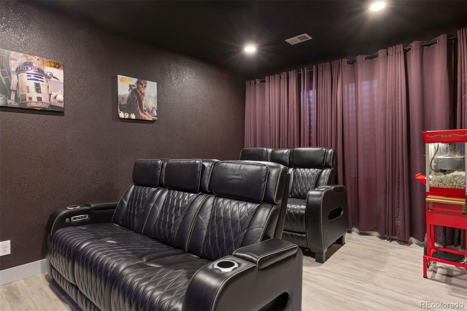 6586 Club Villa Road