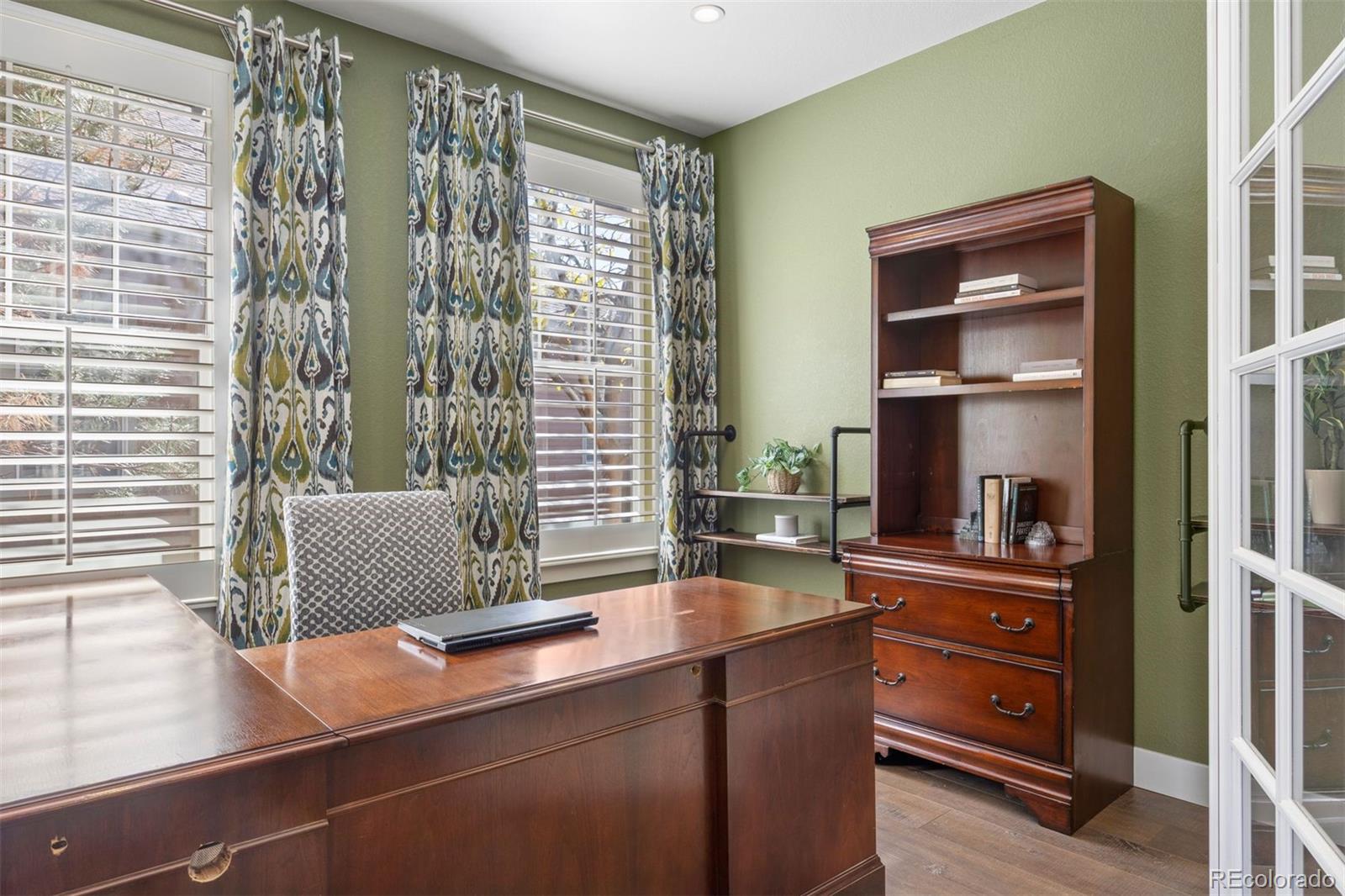 6586 Club Villa Road