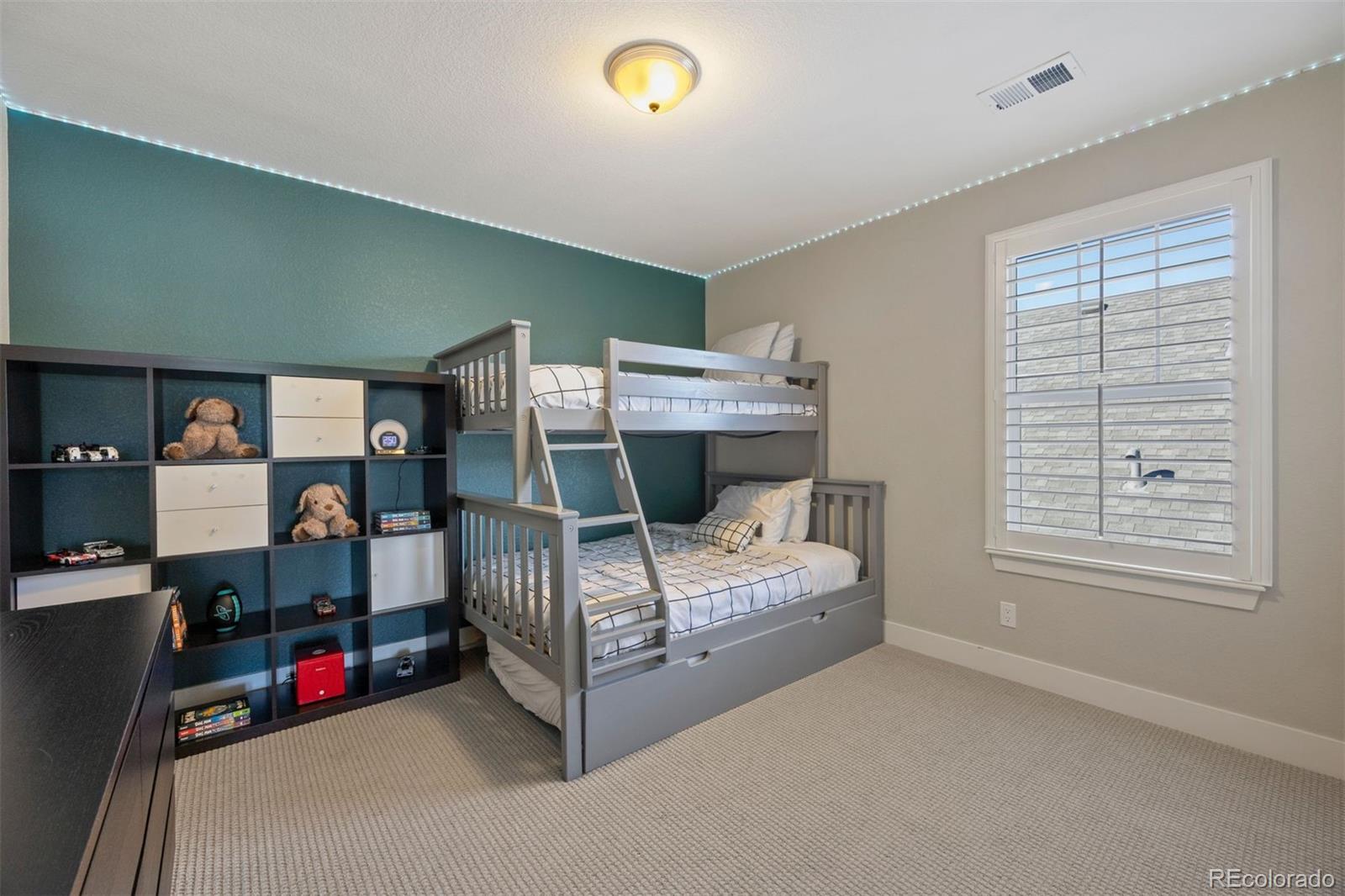 6586 Club Villa Road