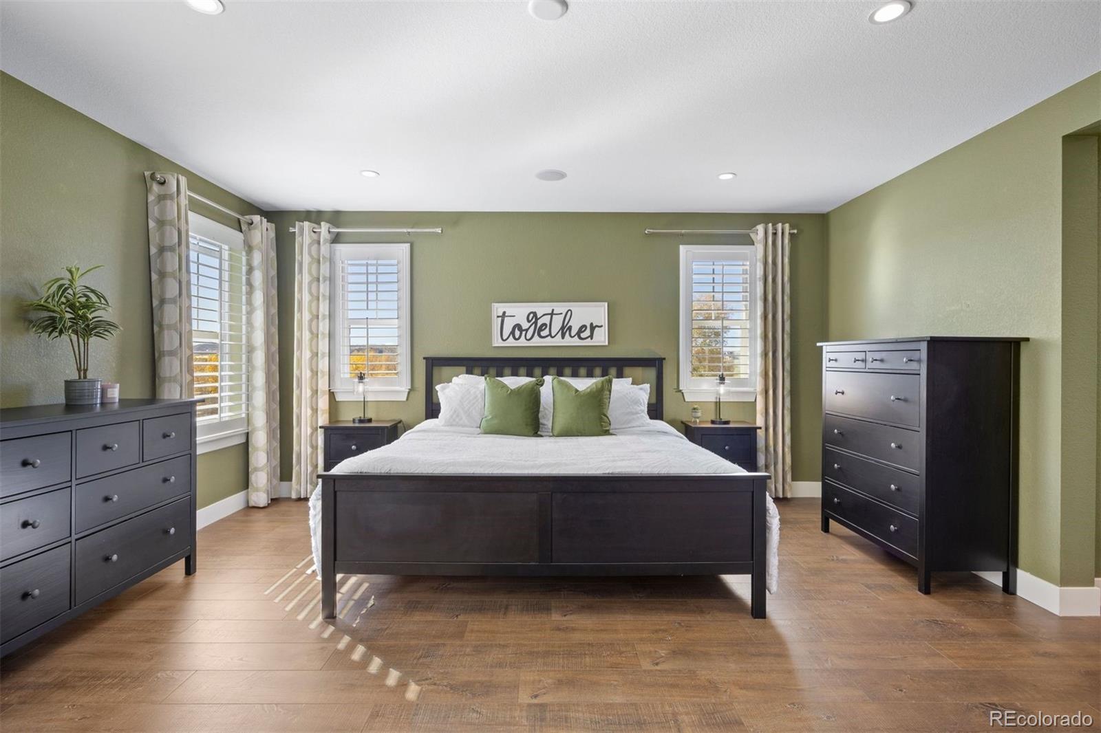 6586 Club Villa Road