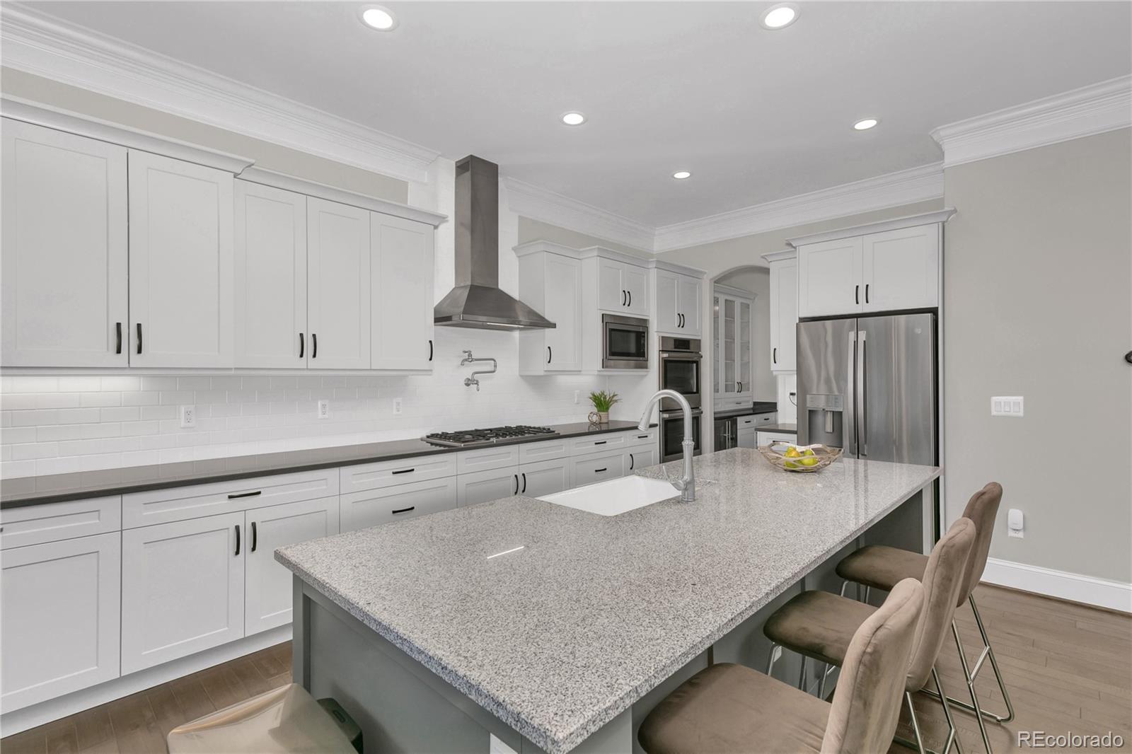 8266 Superior Circle