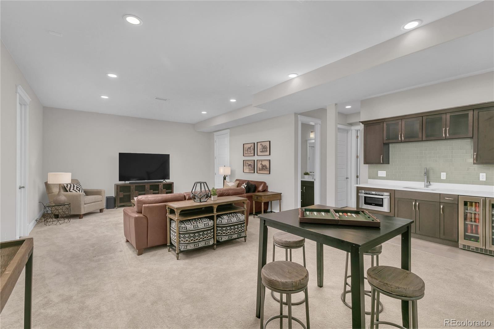 8266 Superior Circle