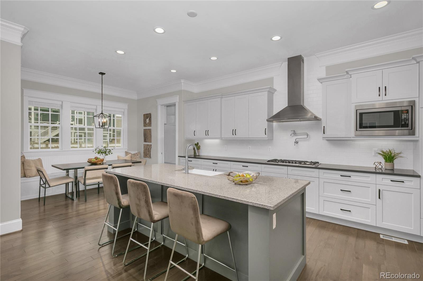 8266 Superior Circle