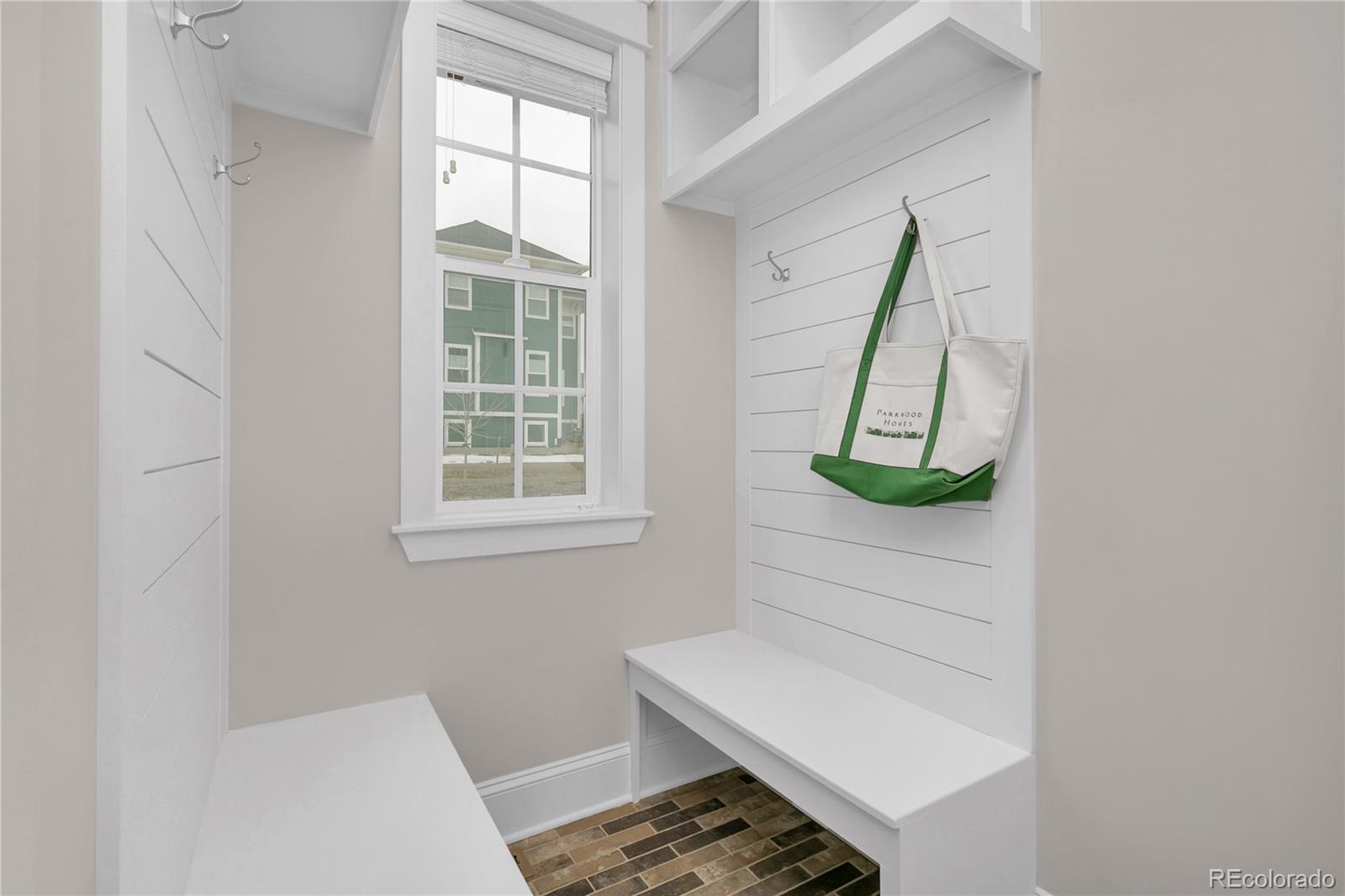 8266 Superior Circle