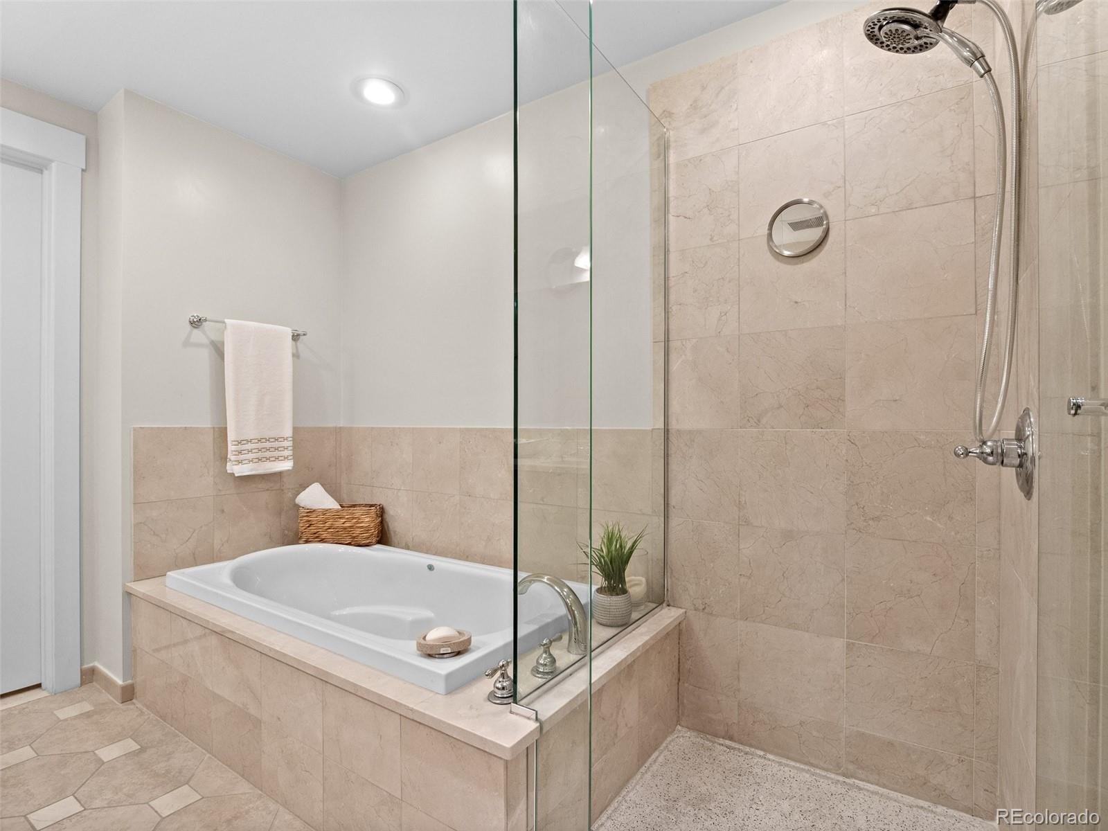 7220 W Bonfils Lane Unit: 205