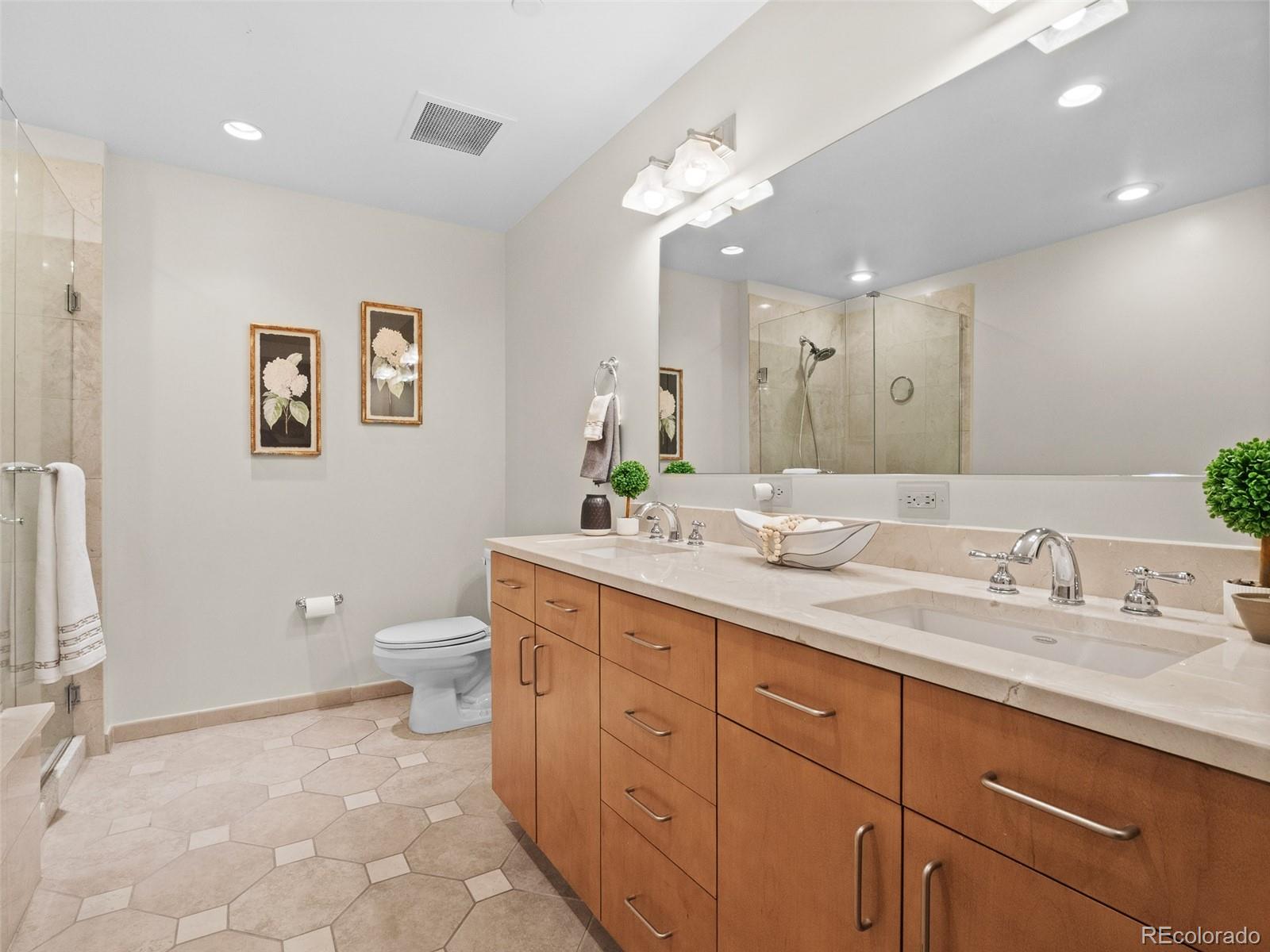 7220 W Bonfils Lane Unit: 205