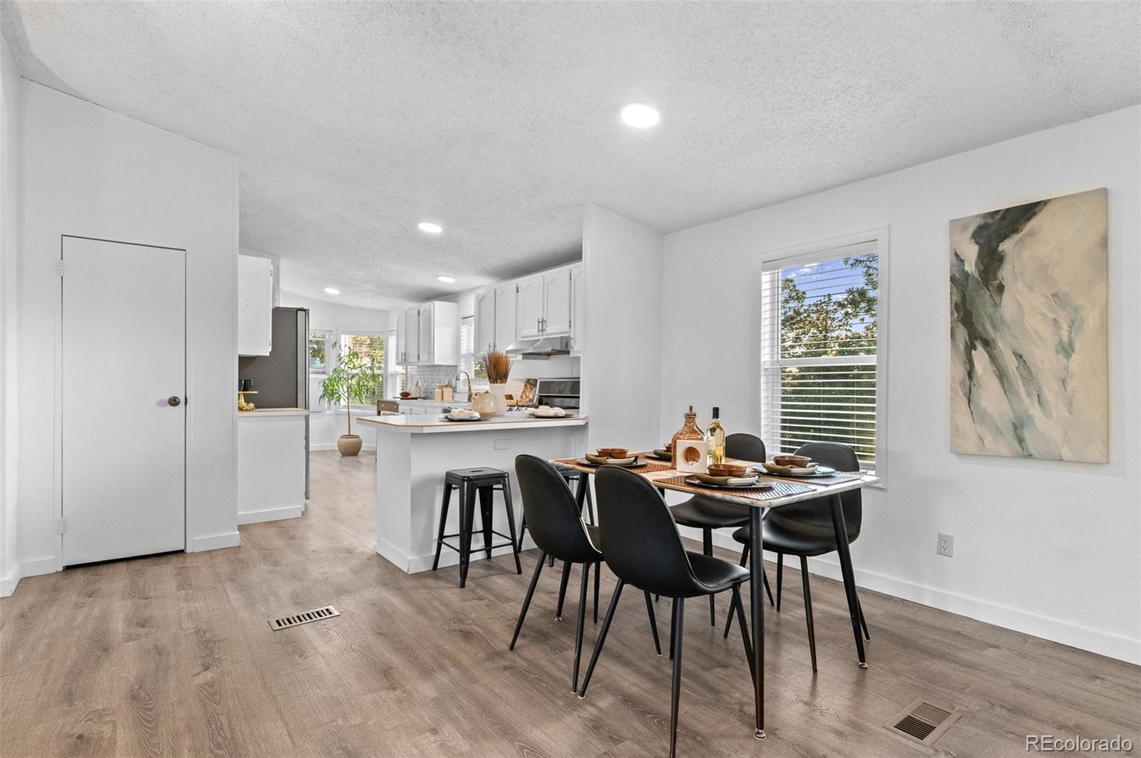 652 Verdos Drive