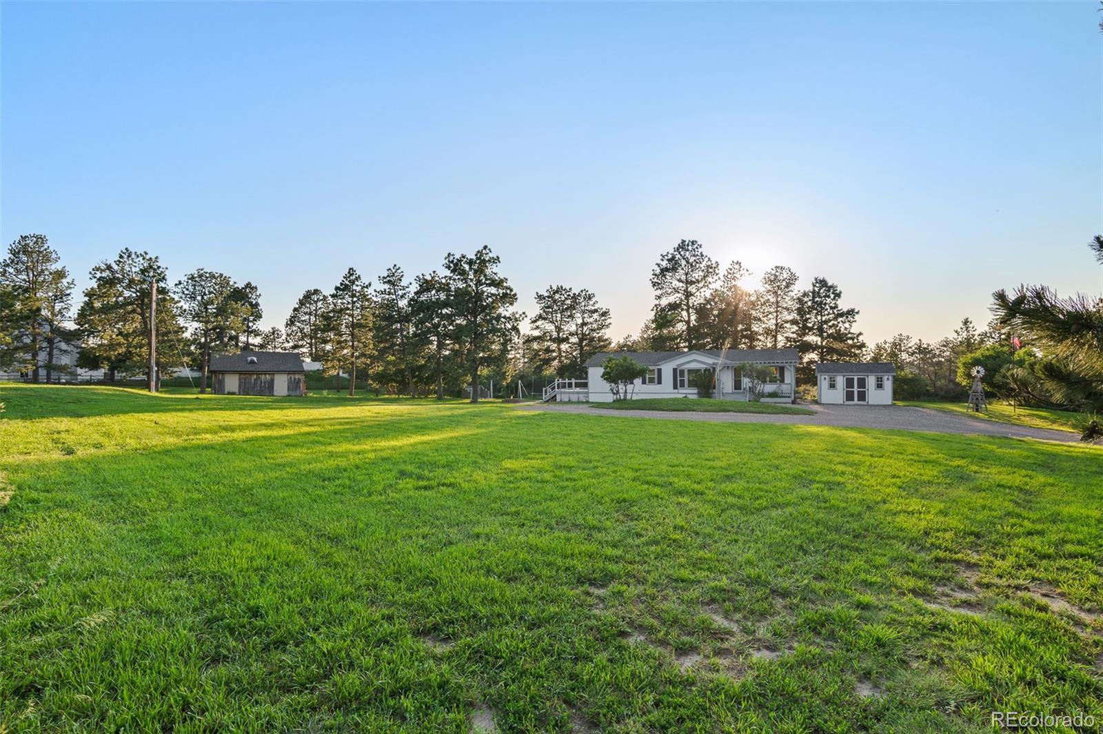 652 Verdos Drive