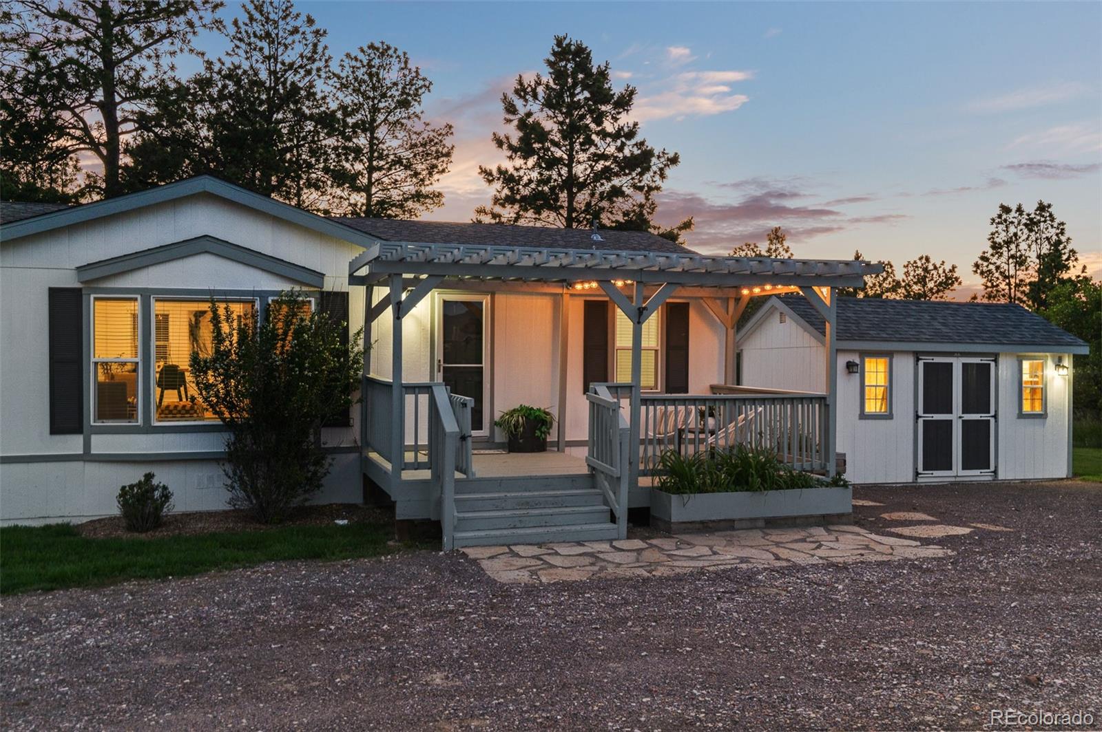 652 Verdos Drive