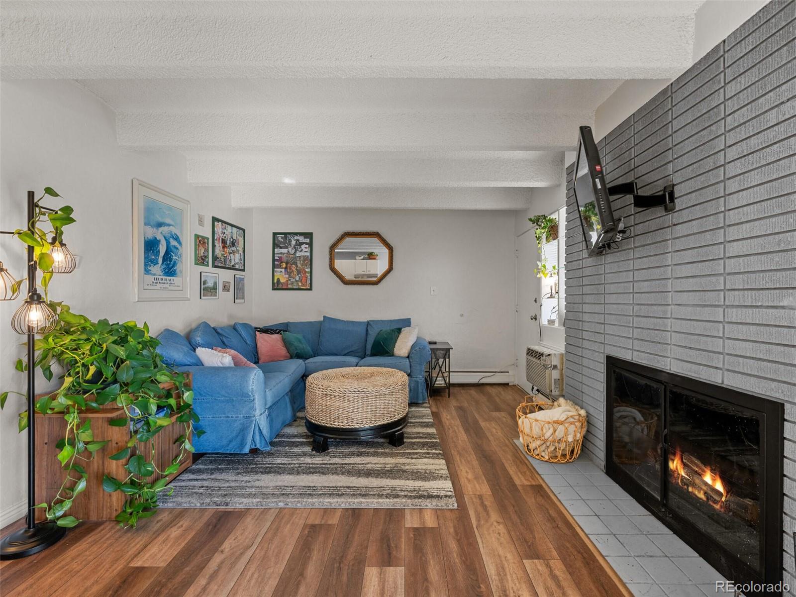 2401 S Gaylord Street Unit: 306