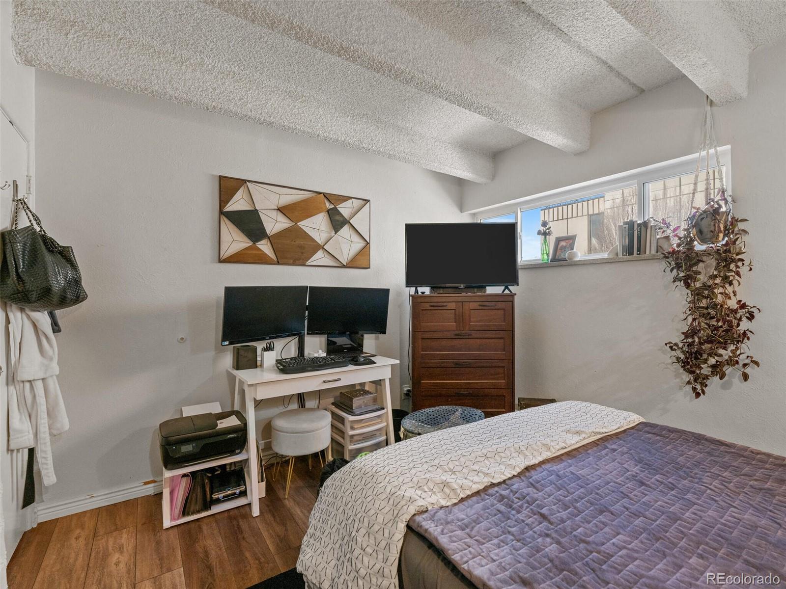 2401 S Gaylord Street Unit: 306