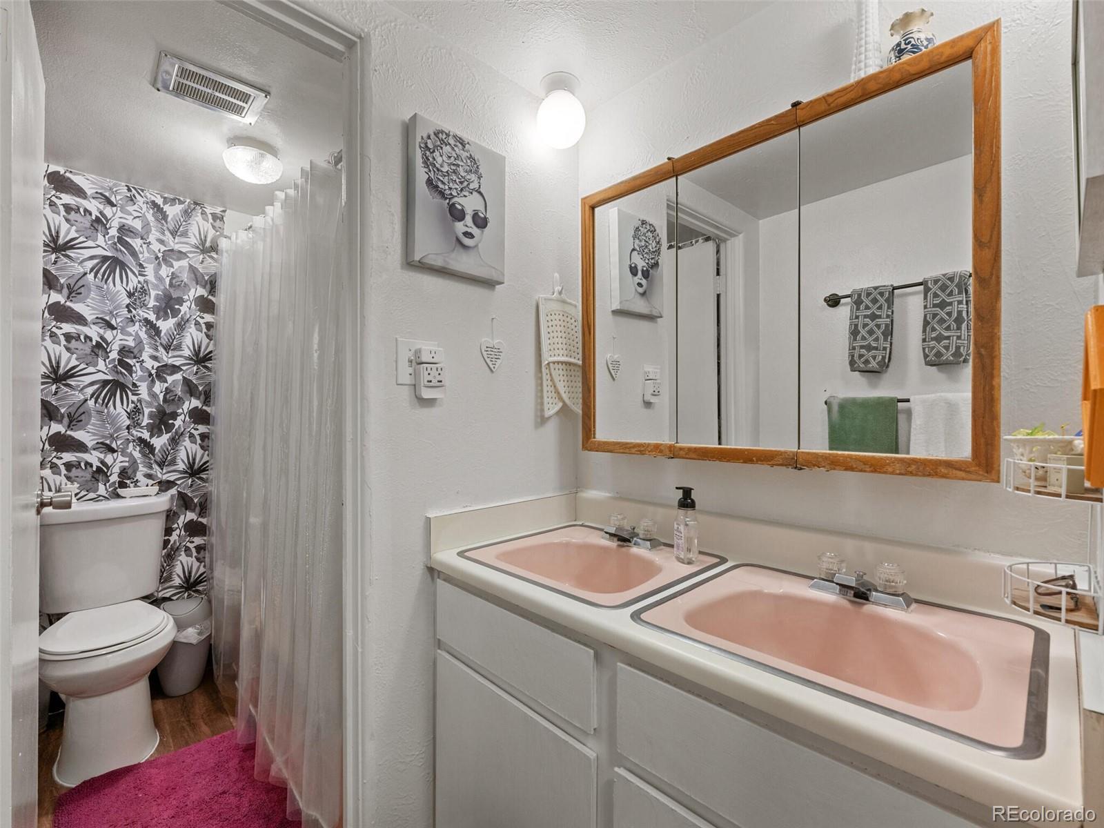 2401 S Gaylord Street Unit: 306