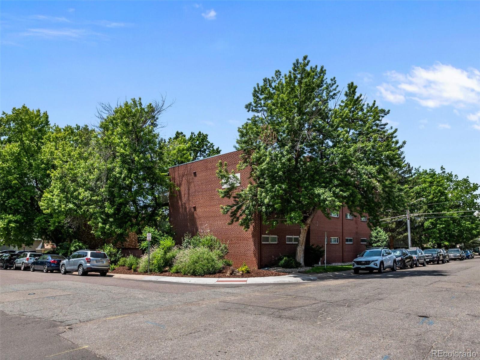 2401 S Gaylord Street Unit: 306