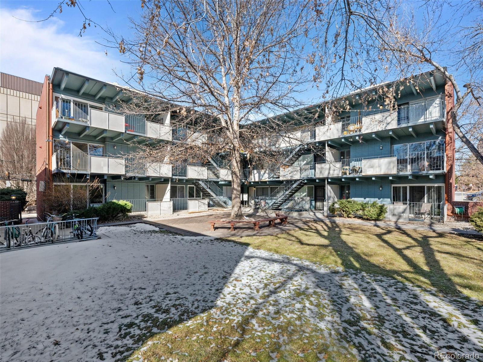 2401 S Gaylord Street Unit: 306