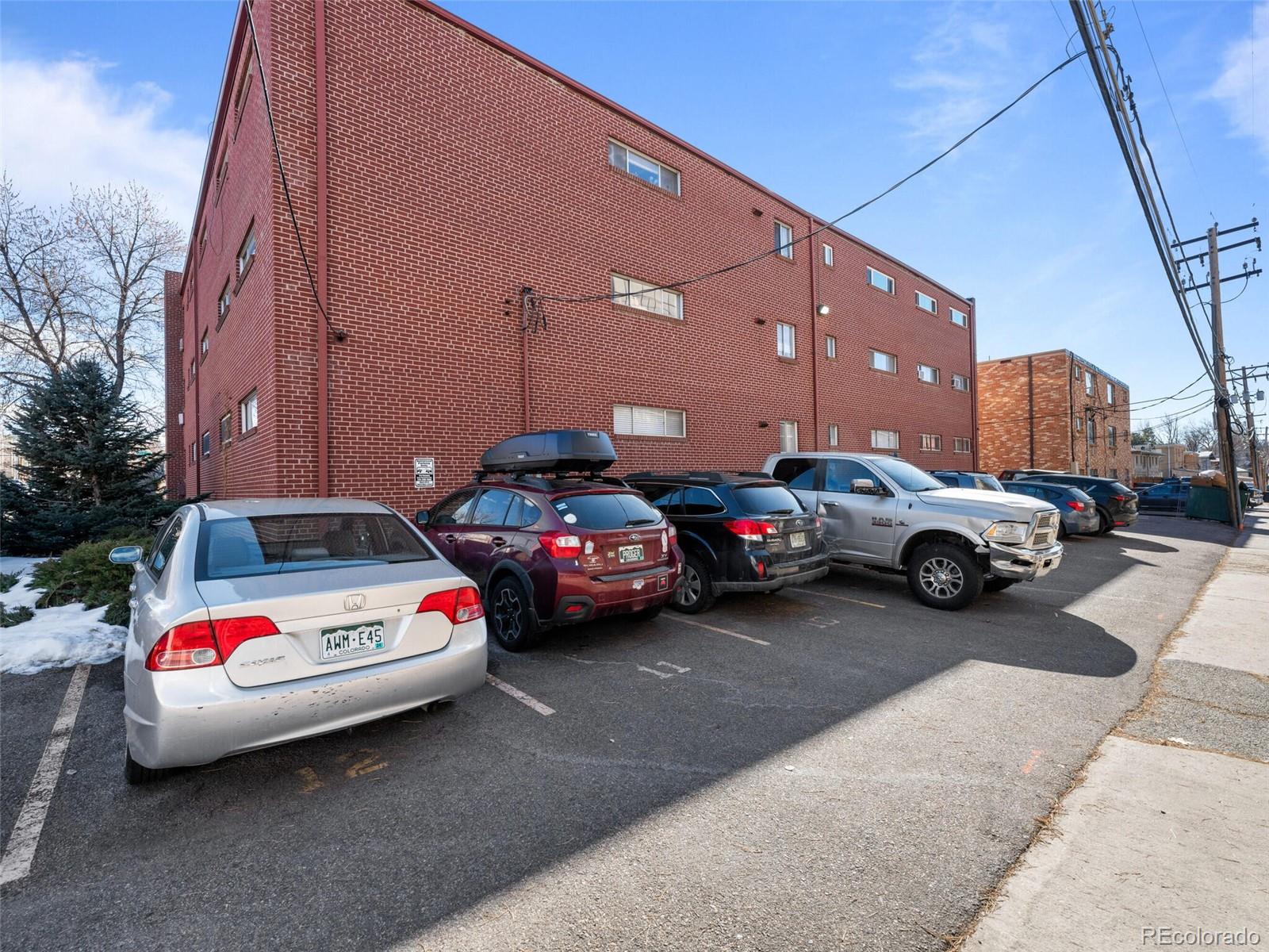 2401 S Gaylord Street Unit: 306