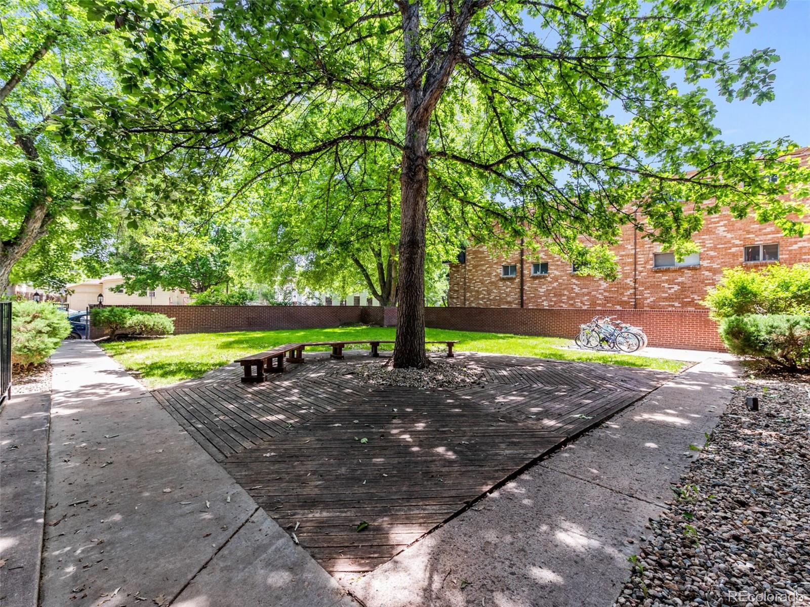 2401 S Gaylord Street Unit: 306