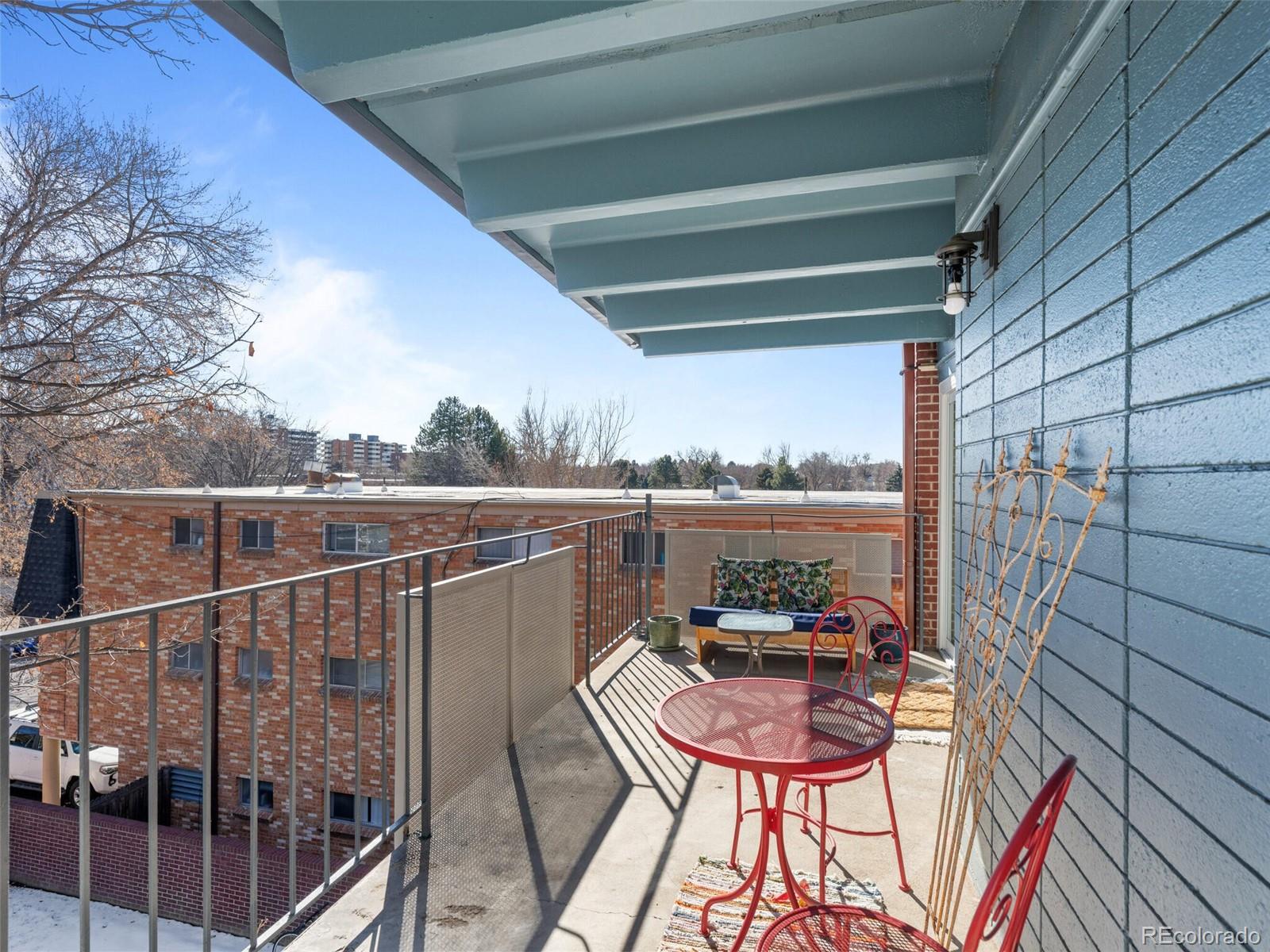 2401 S Gaylord Street Unit: 306