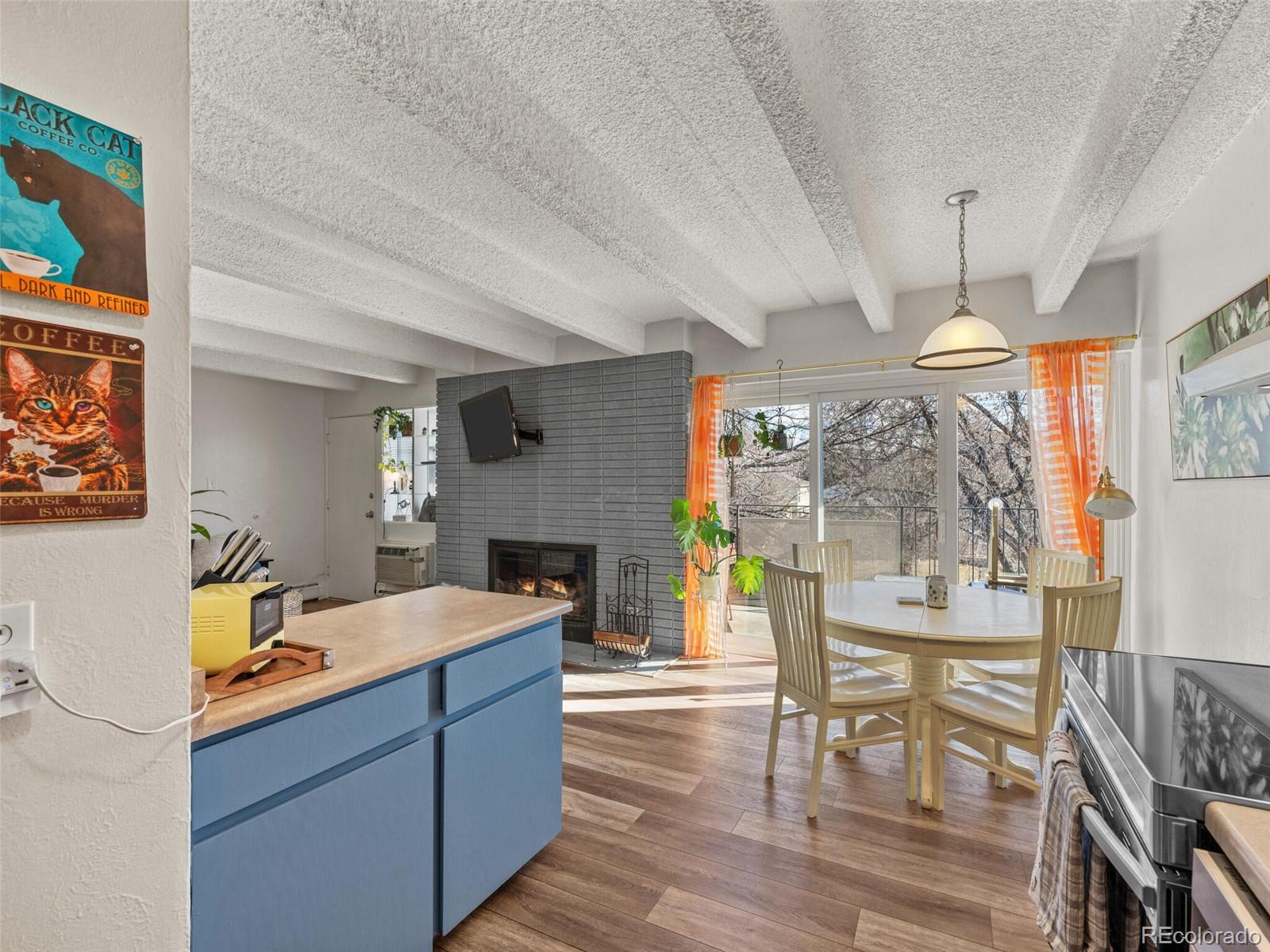 2401 S Gaylord Street Unit: 306