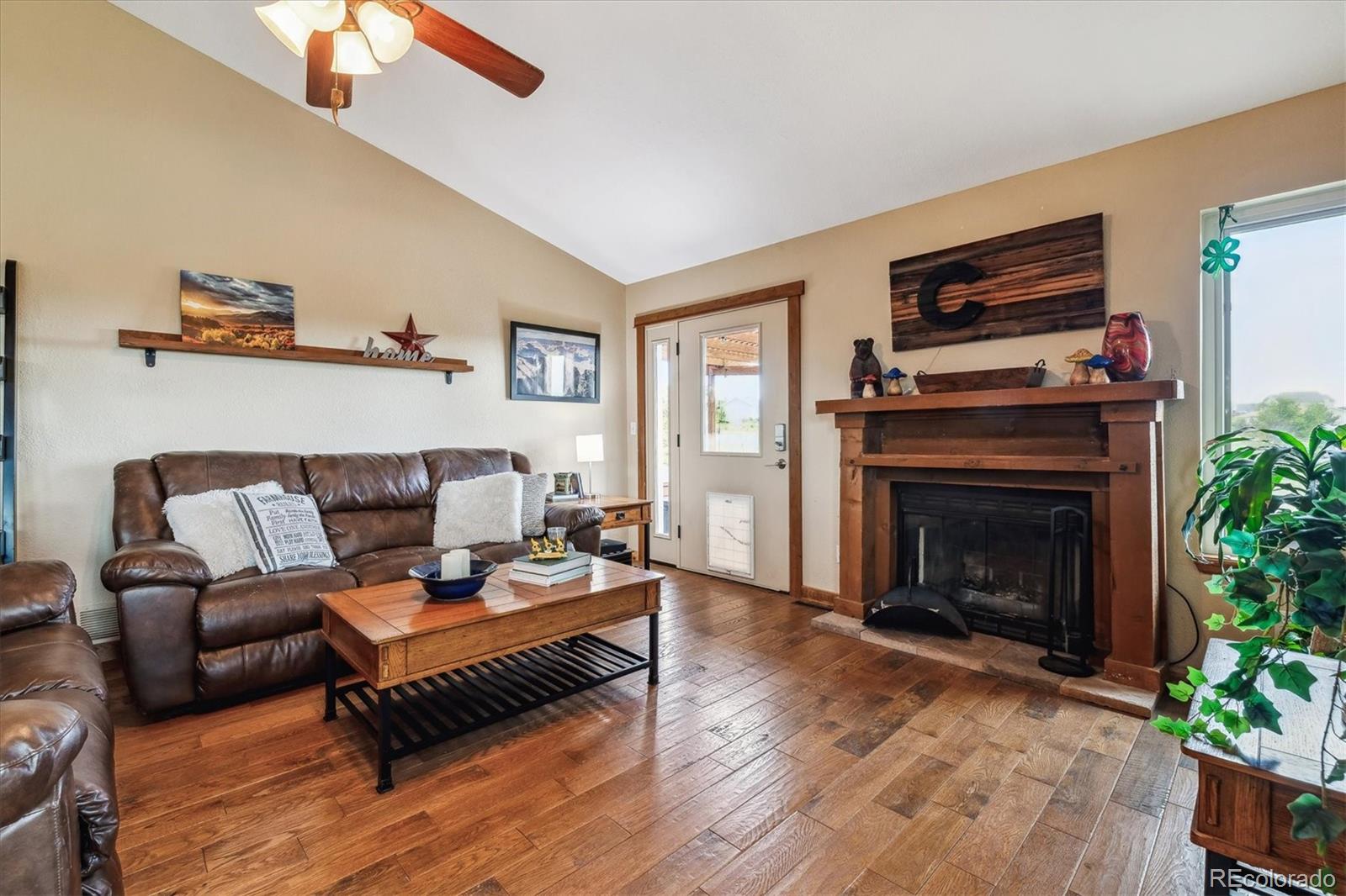43588 Evening Star Court