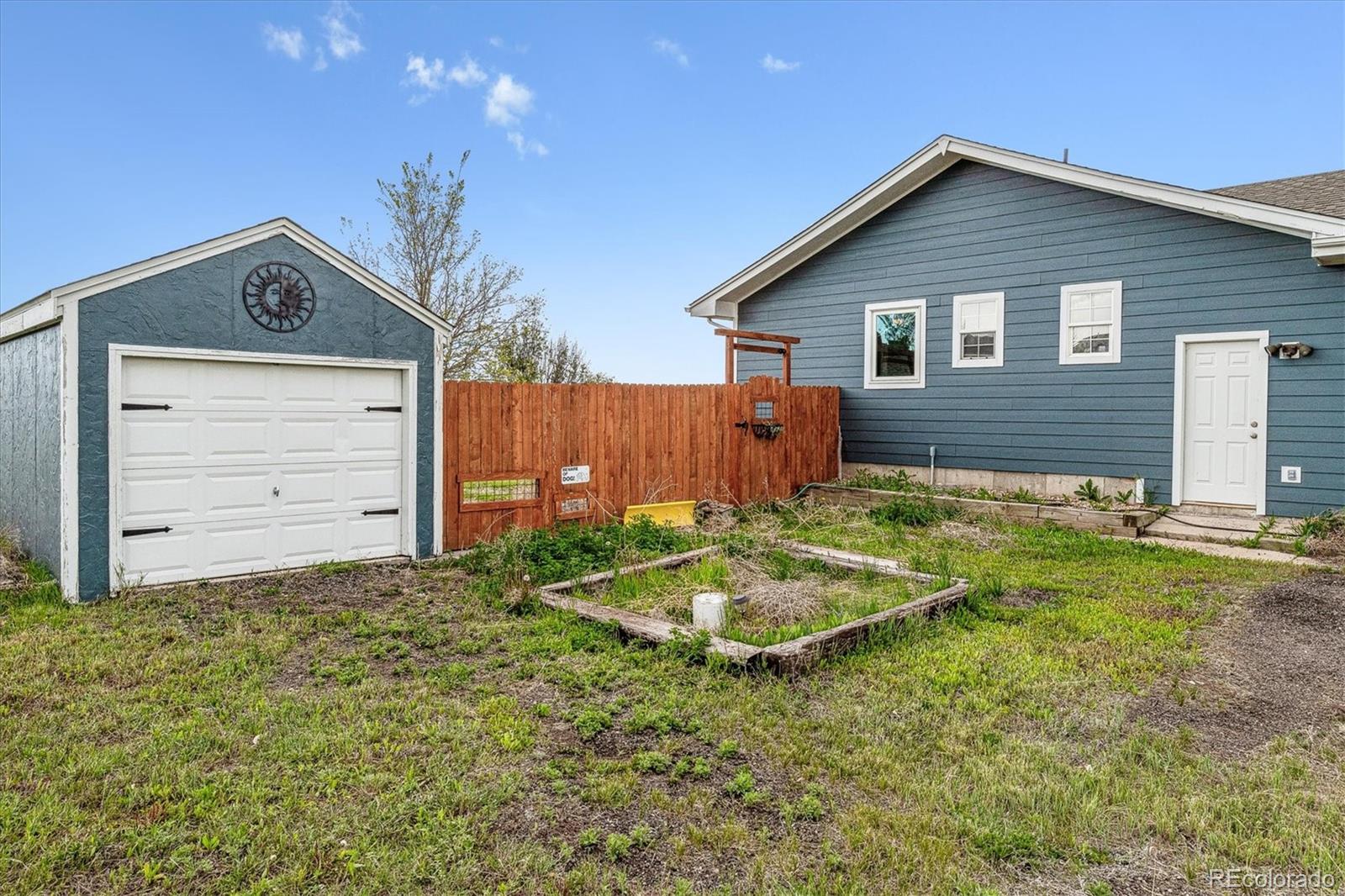 43588 Evening Star Court