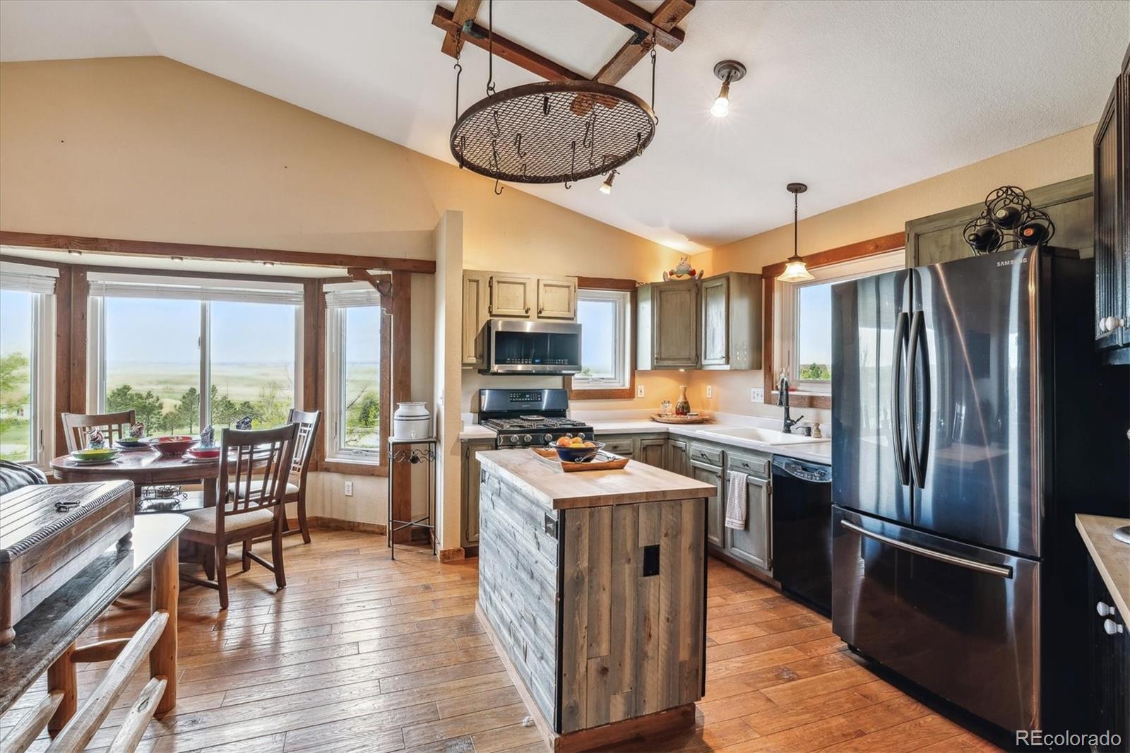 43588 Evening Star Court