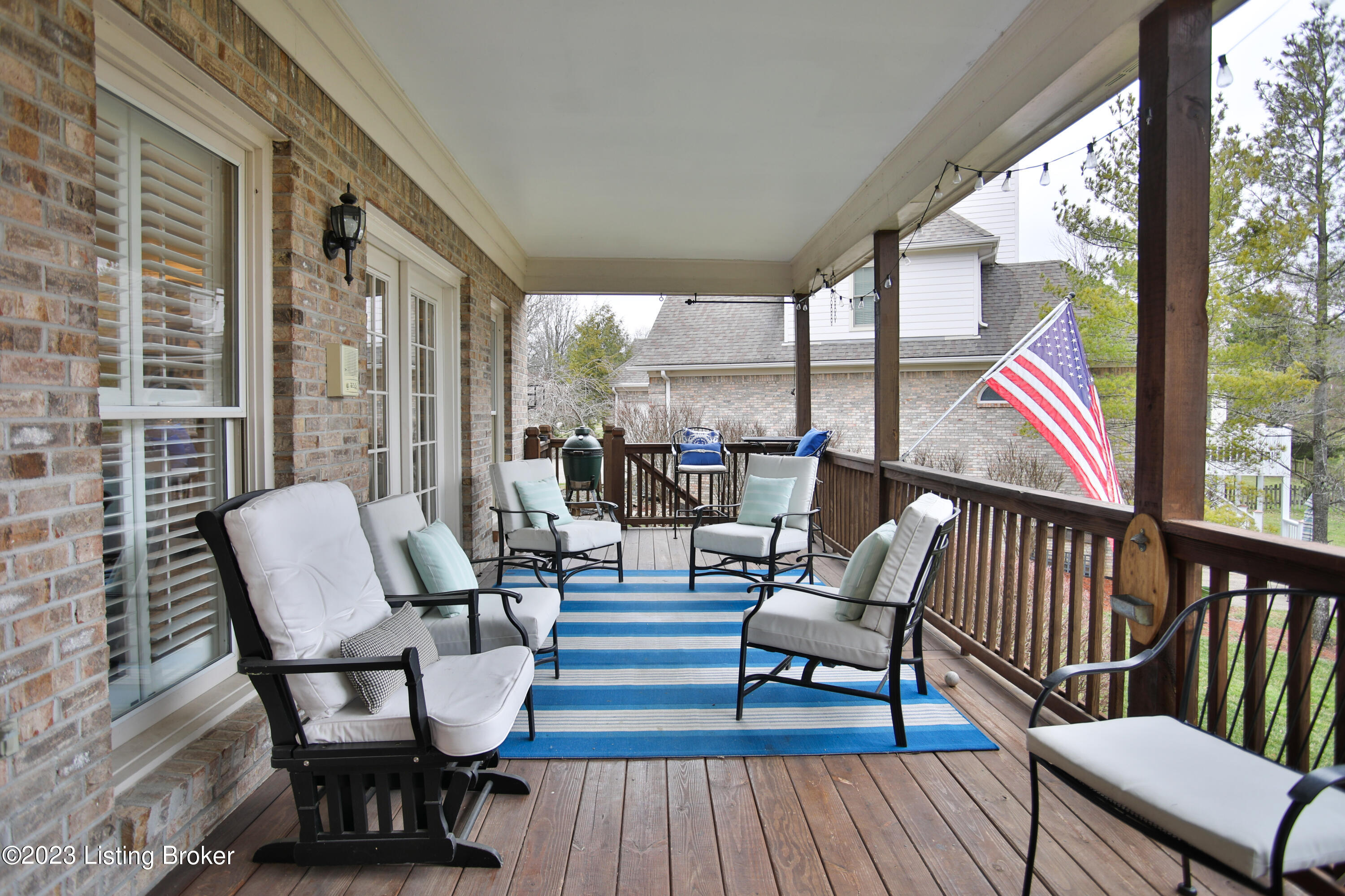 1203 Winding Creek Pl