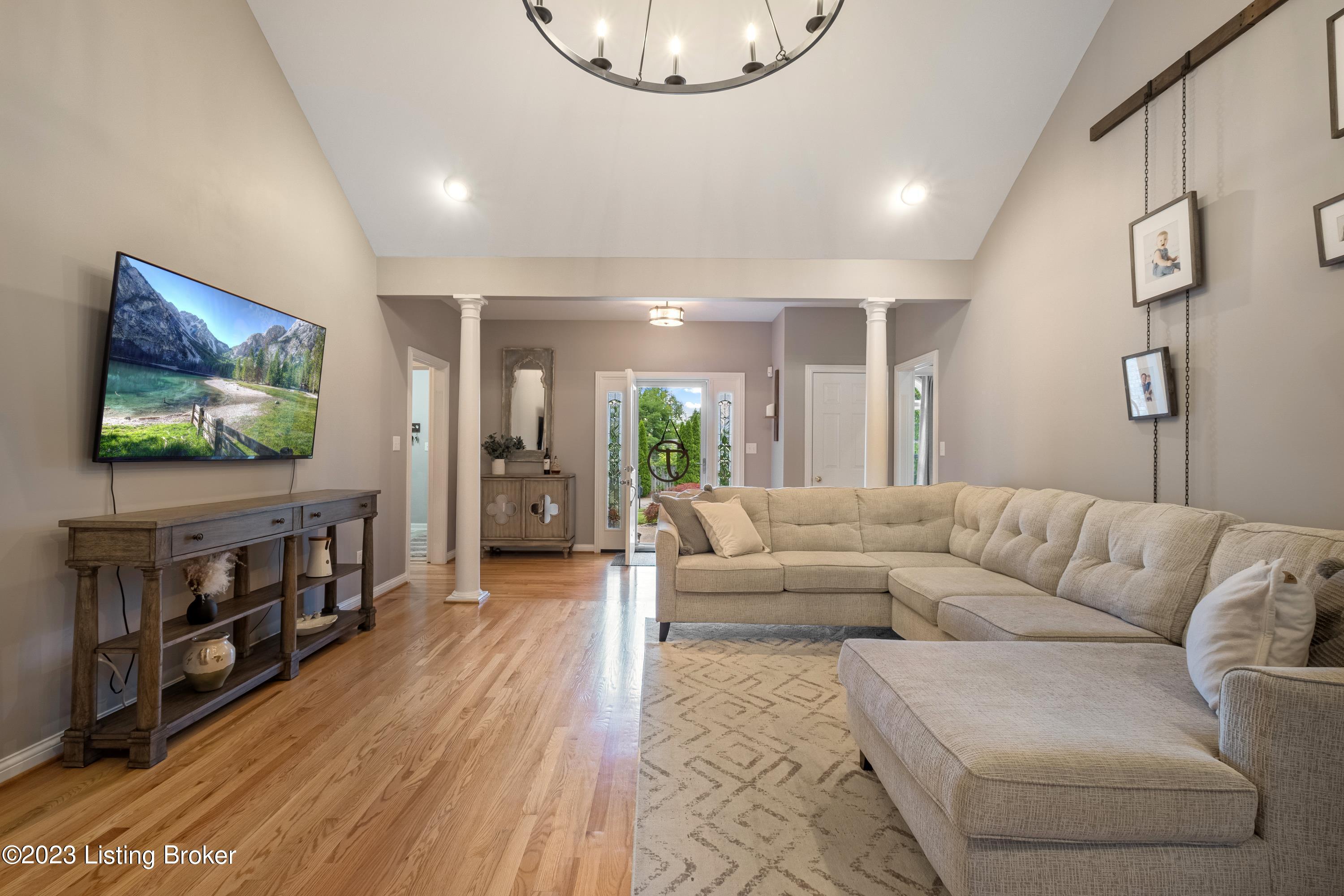 3114 S Winchester Acres Rd