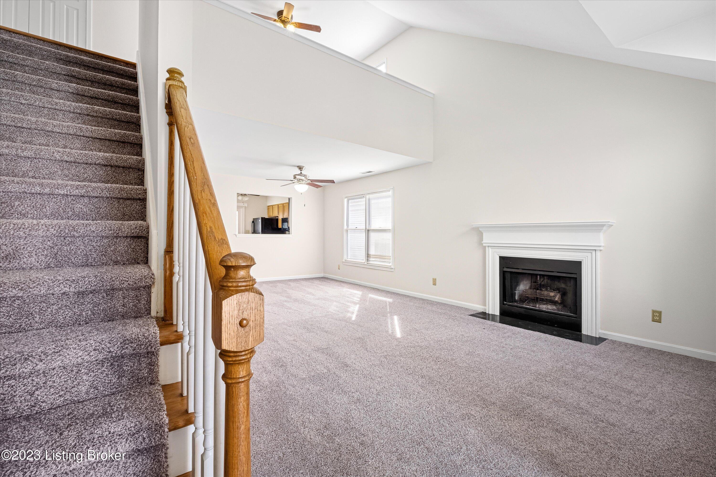 10406 Bay Pointe Cir