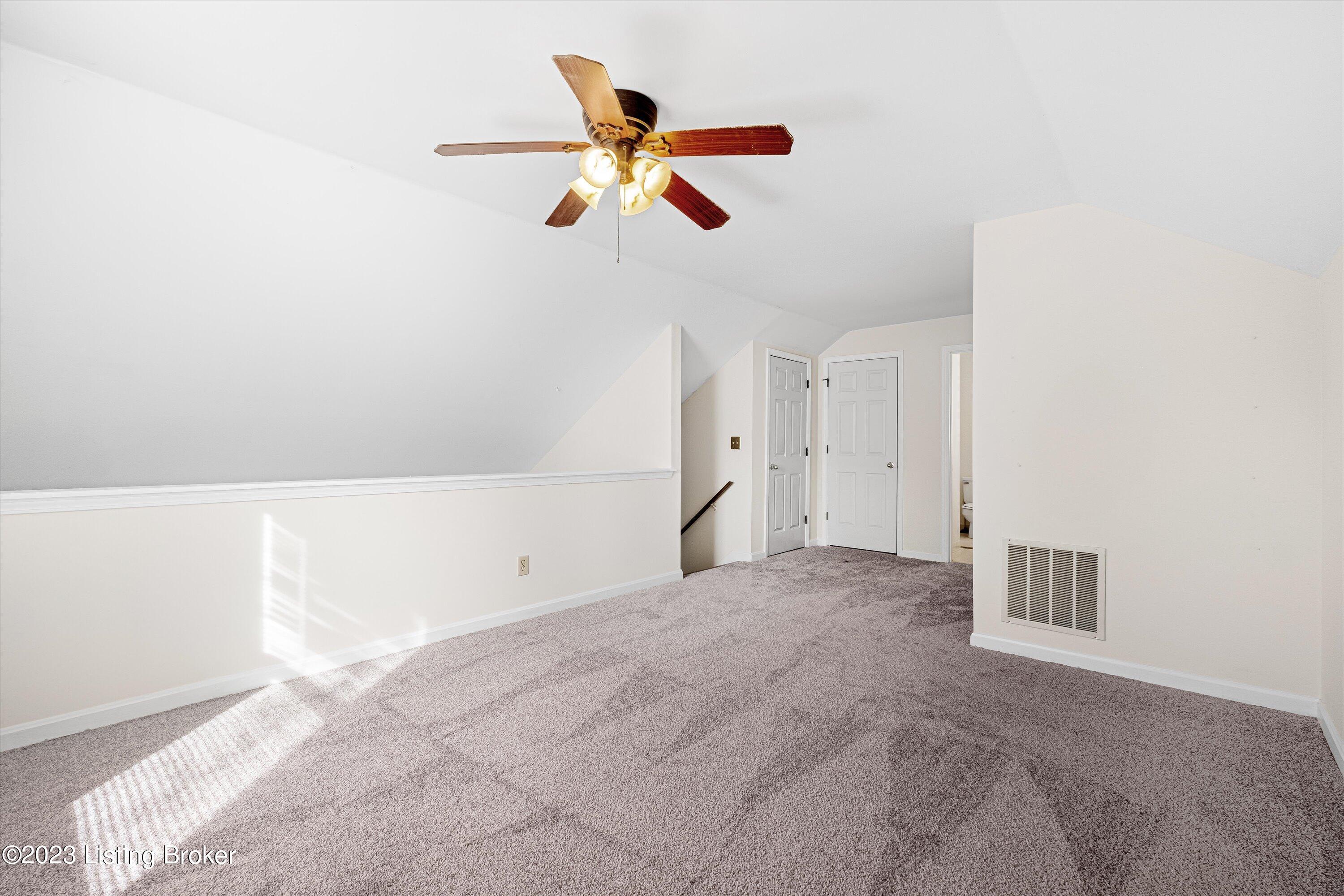 10406 Bay Pointe Cir