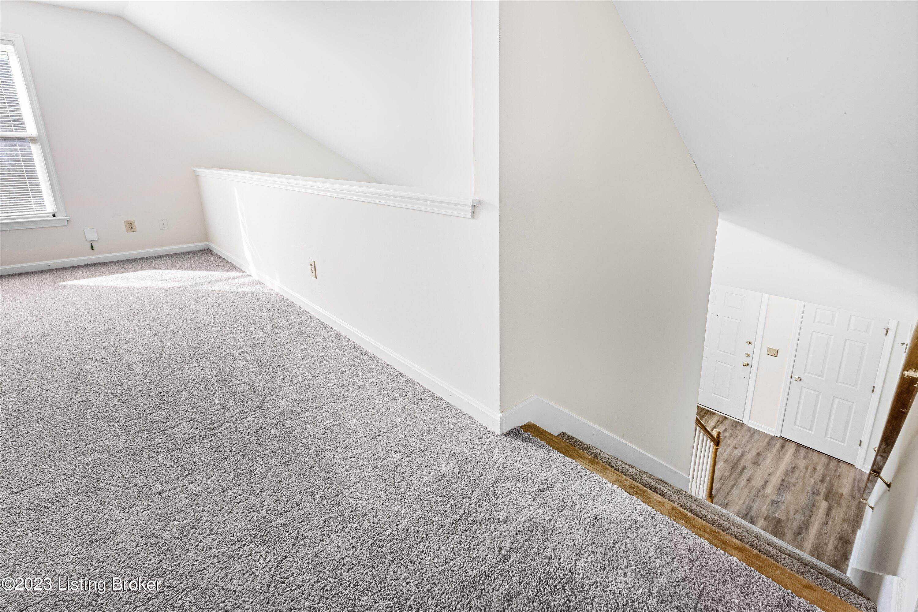 10406 Bay Pointe Cir