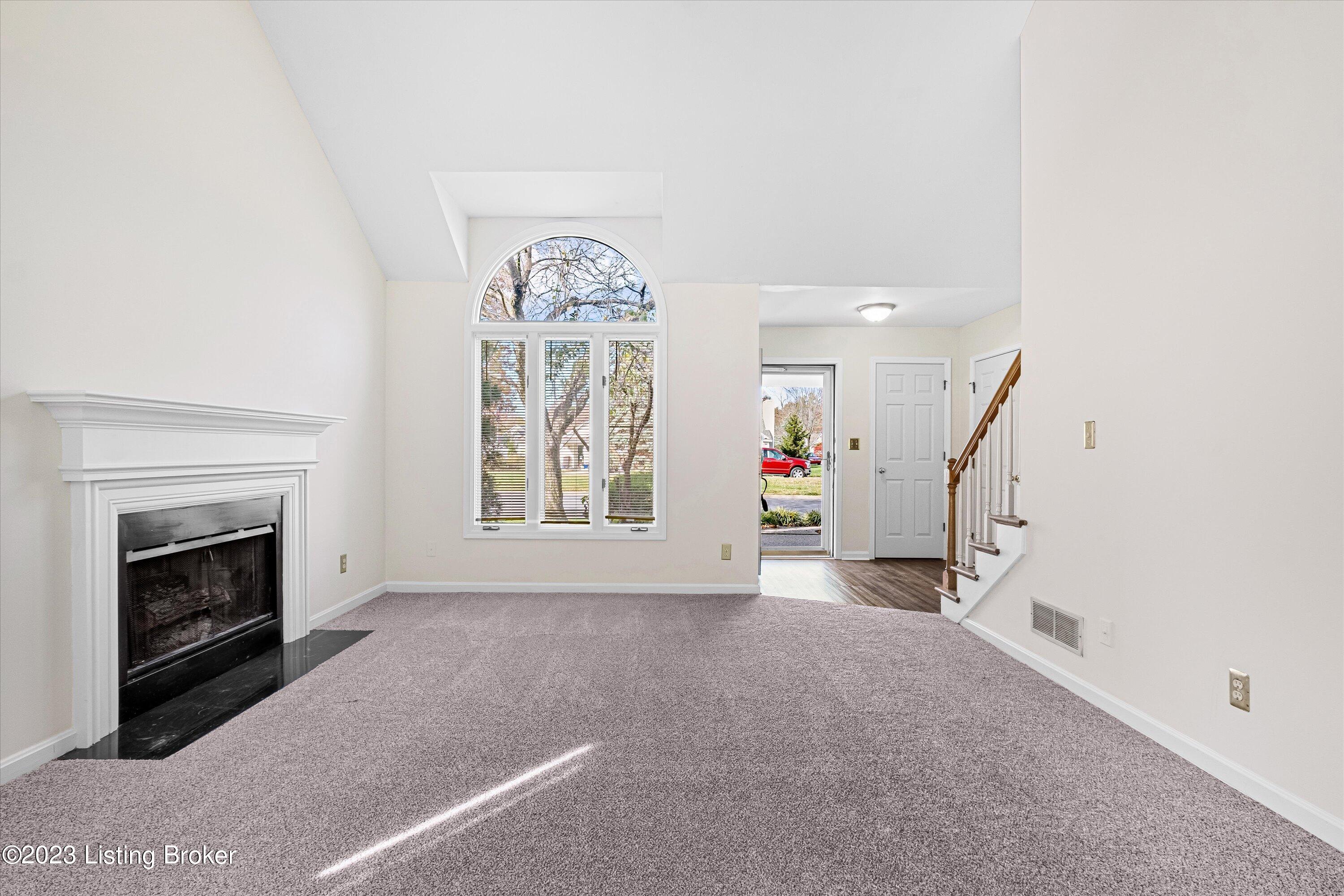 10406 Bay Pointe Cir