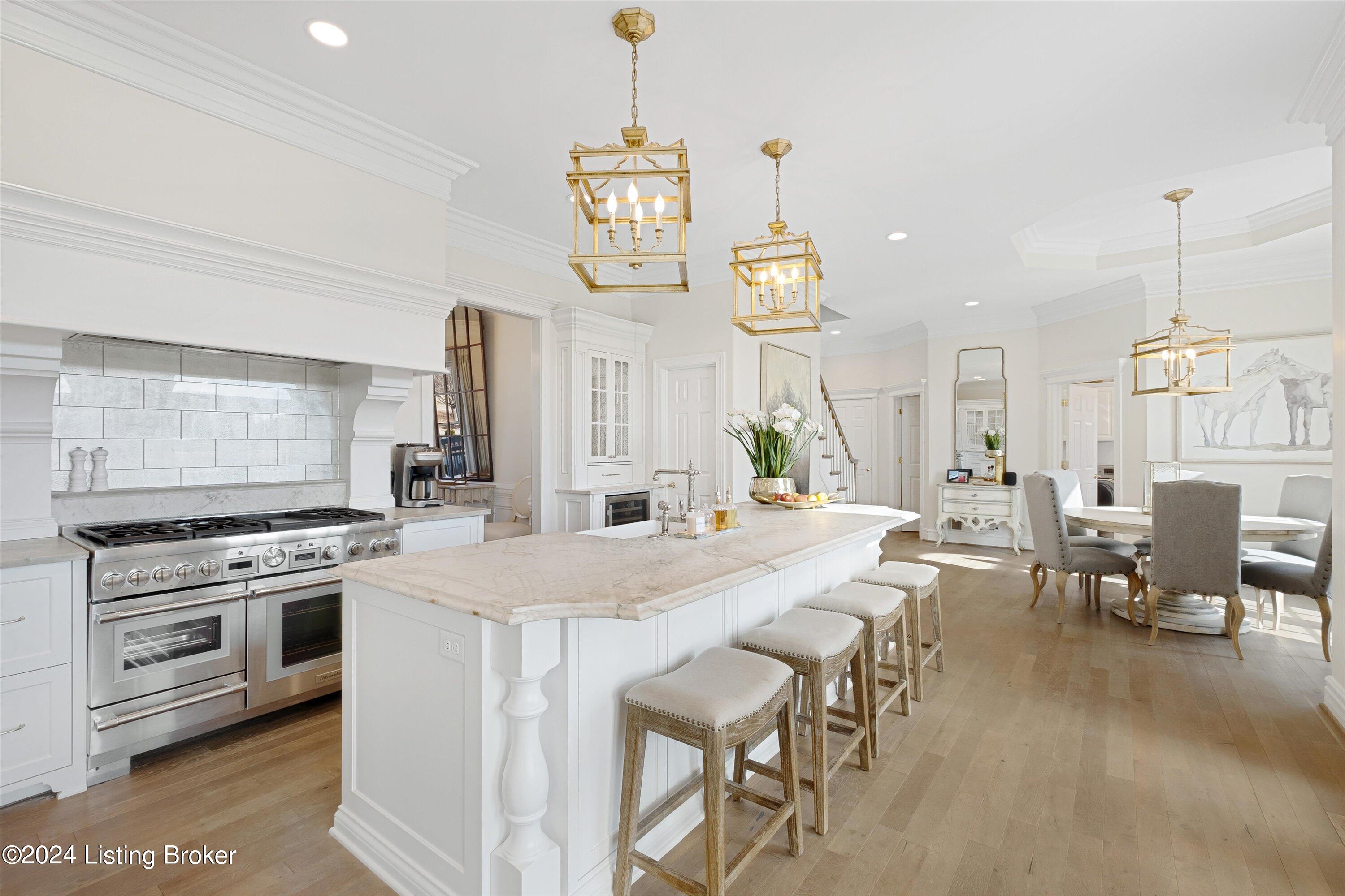 1027 Majestic Oaks Way
