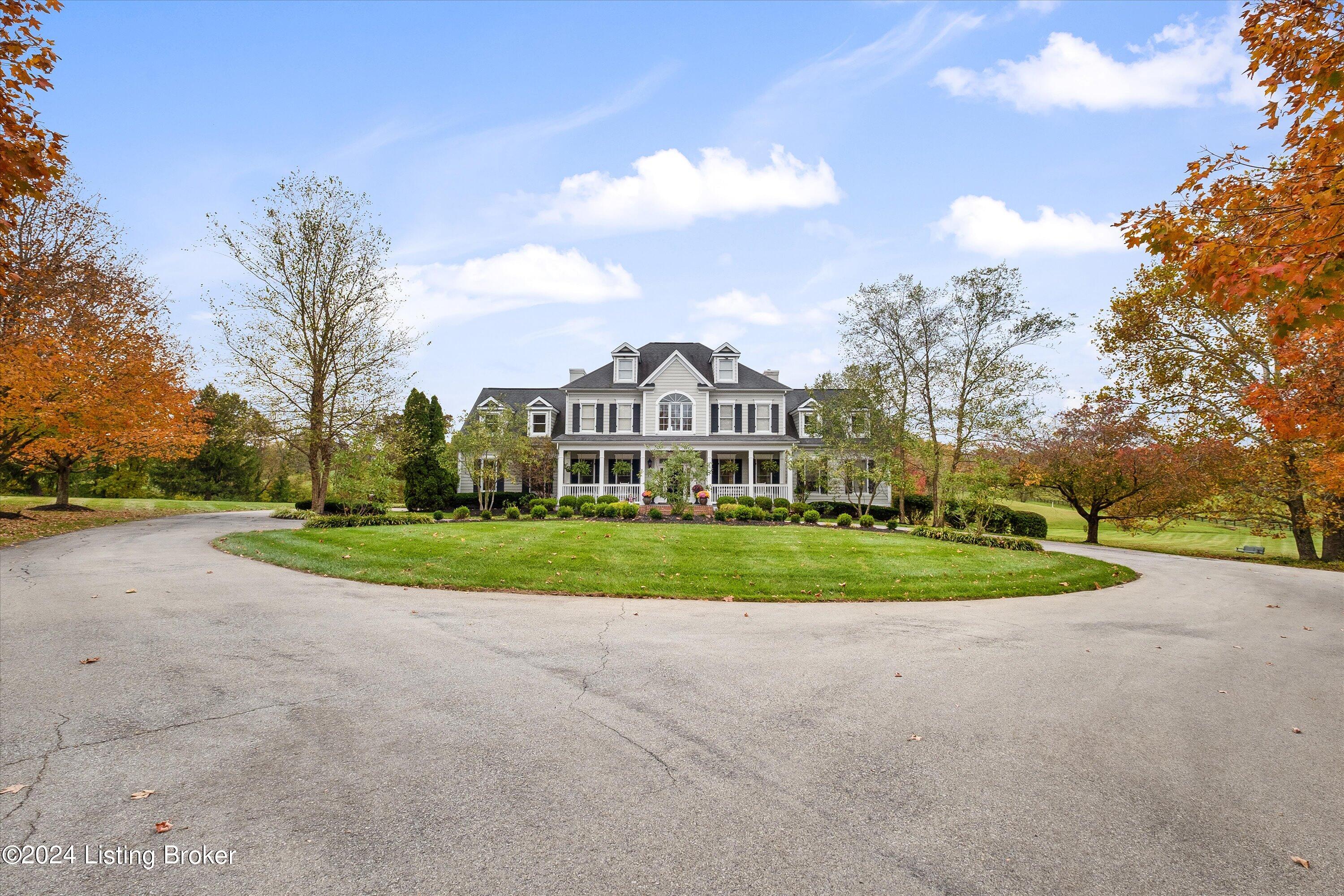 1027 Majestic Oaks Way