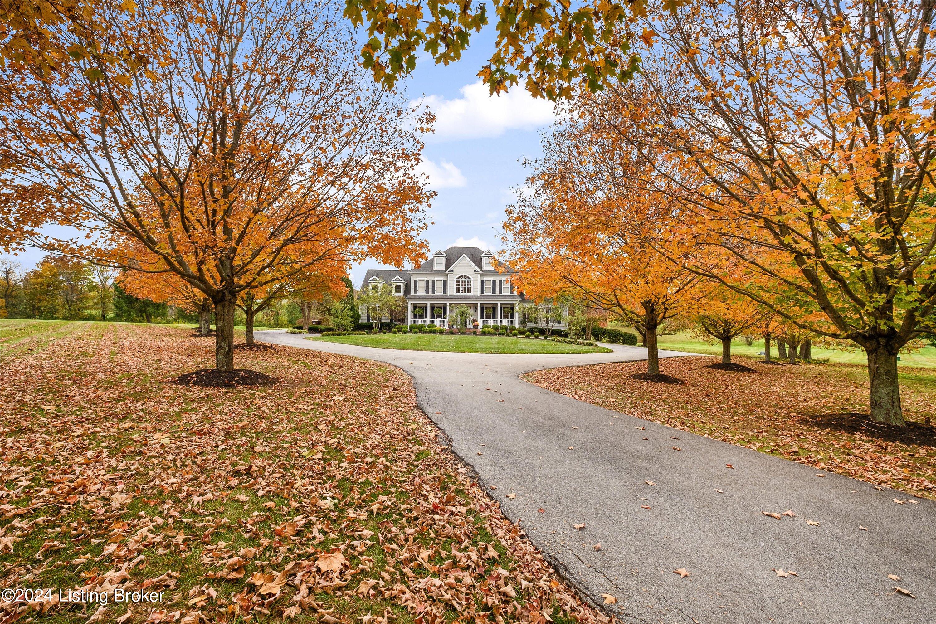 1027 Majestic Oaks Way
